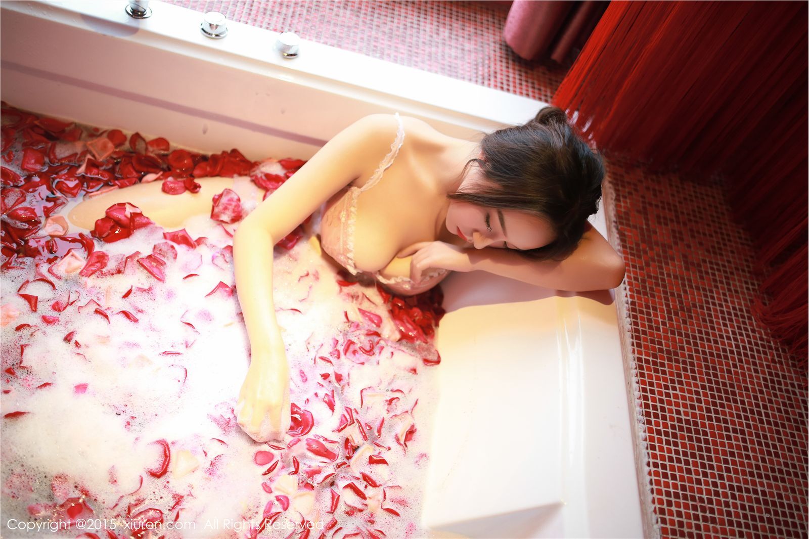 [XIUREN秀人网]2015.07.17 No.355 鱼猫盾i