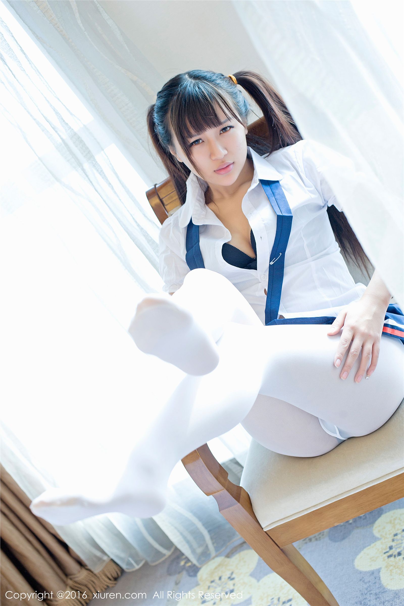 [XIUREN秀人网]2016.12.31 No.672 v熙熙熙熙恩v