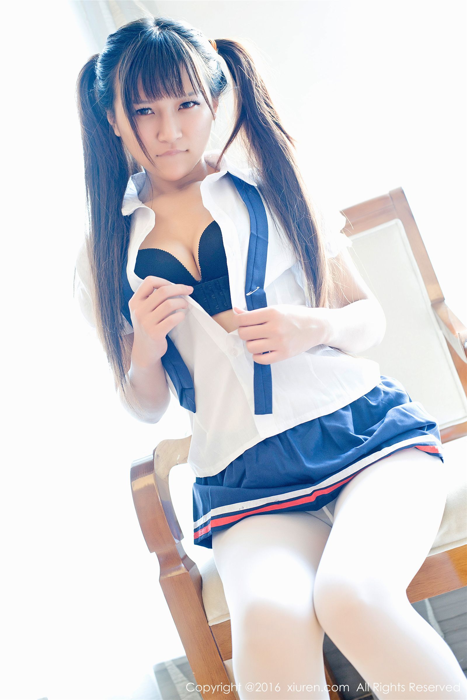 [XIUREN秀人网]2016.12.31 No.672 v熙熙熙熙恩v