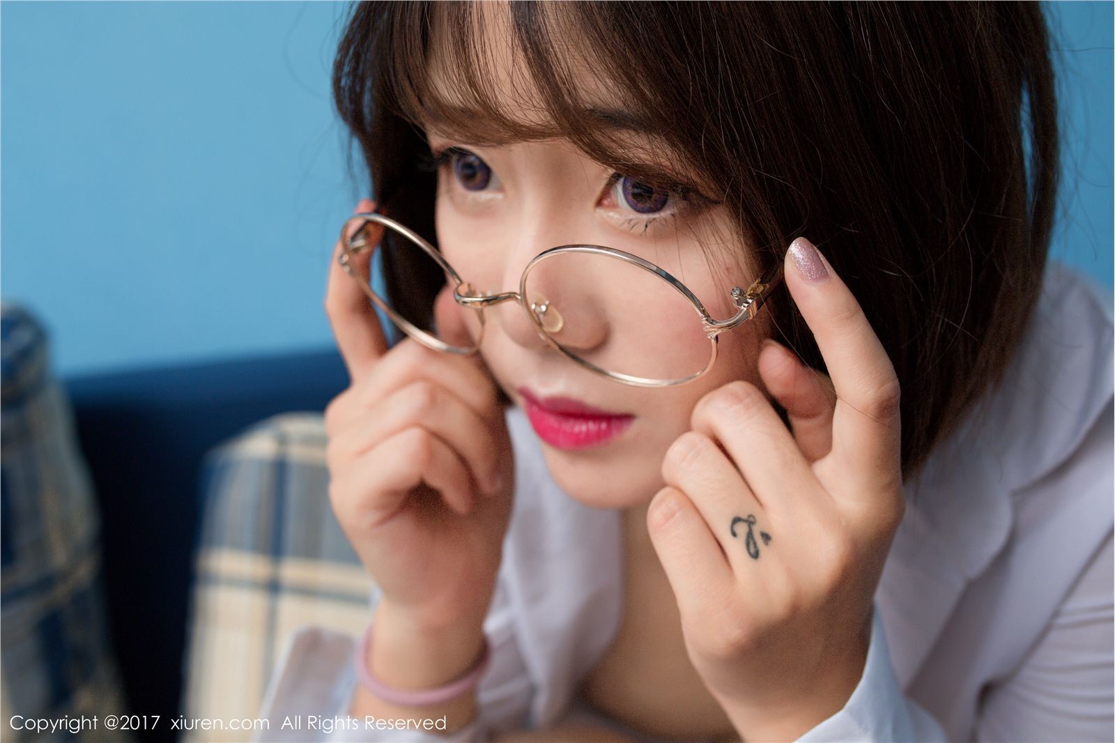 [XIUREN秀人网]2017.01.11 No.678 兜豆靓Youlina