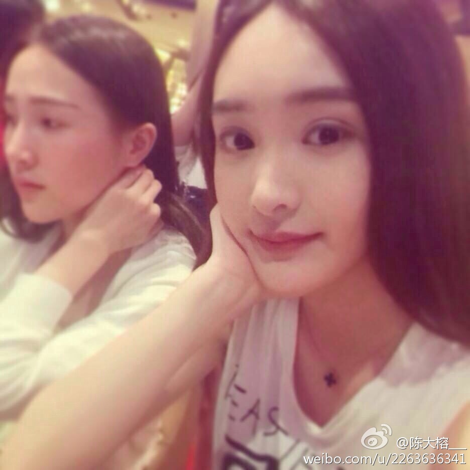 秀人网模特美女神陈大榕生活微博自拍写真