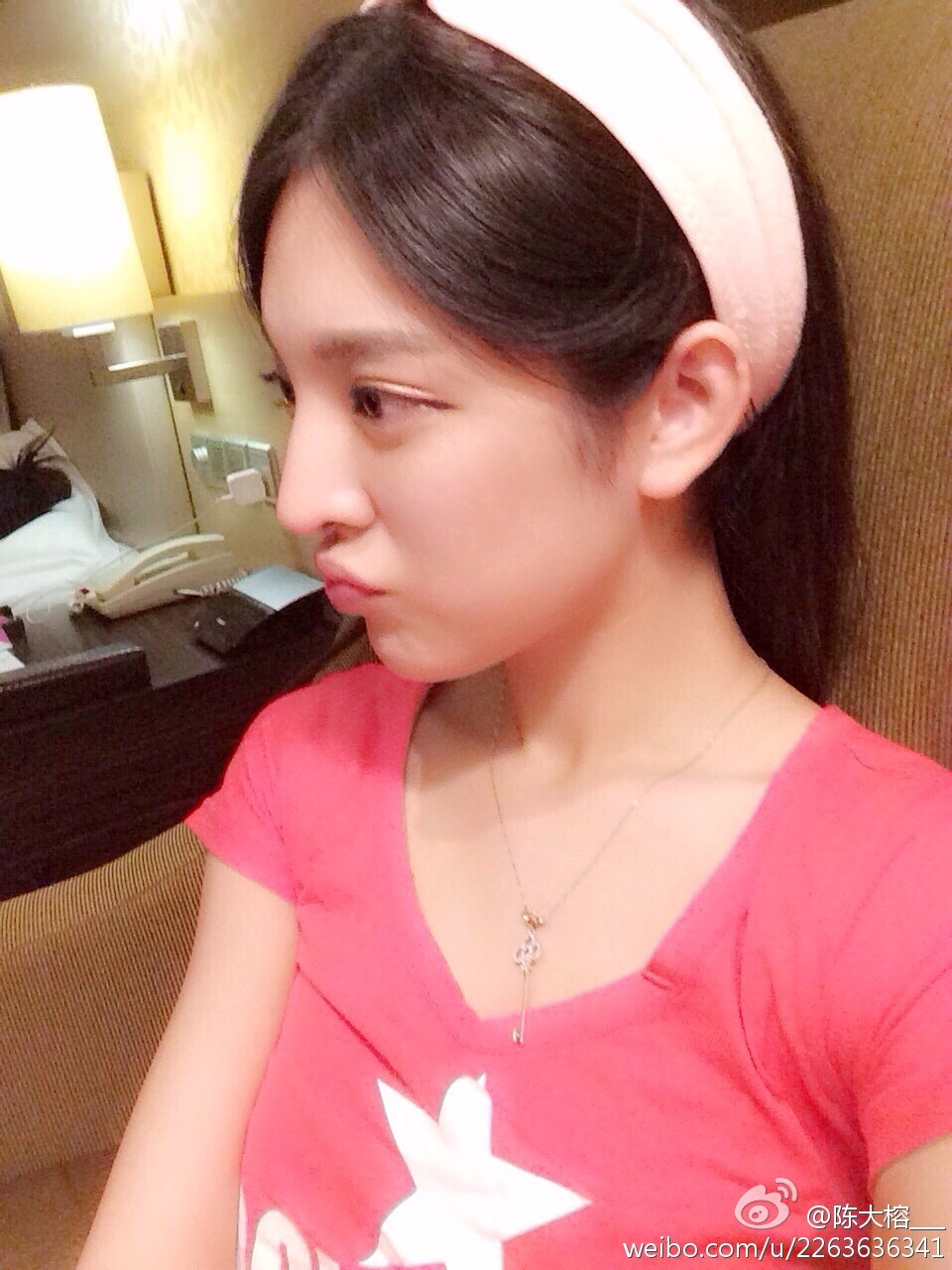 秀人网模特美女神陈大榕生活微博自拍写真