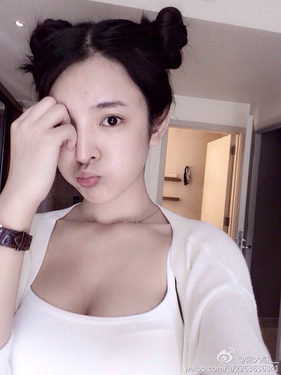 秀人网模特美女神陈大榕生活微博自拍写真