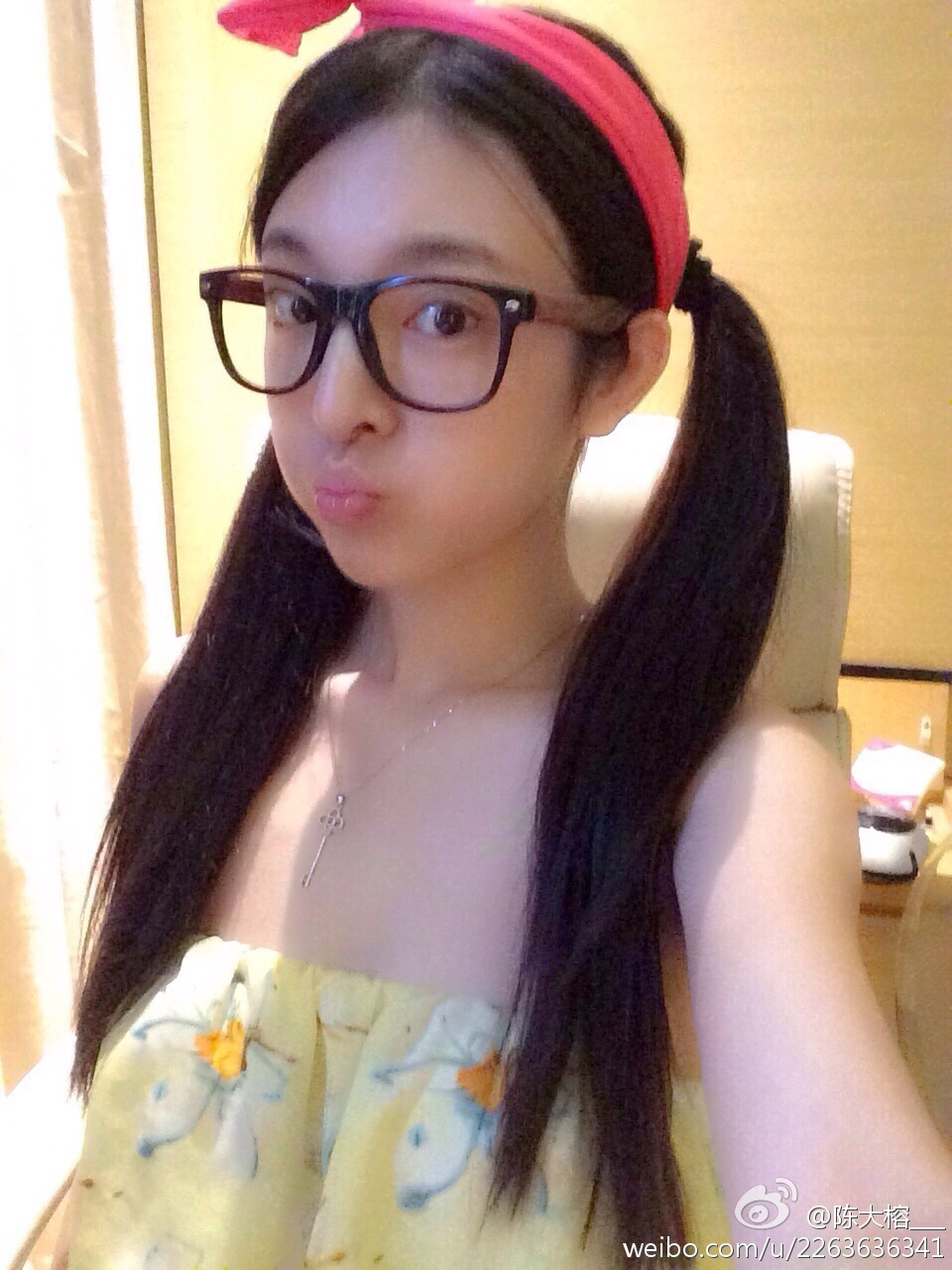 秀人网模特美女神陈大榕生活微博自拍写真