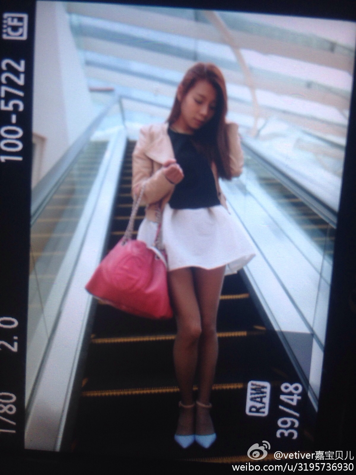 XIUREN美媛館嫩模 - vetiver嘉宝贝儿自拍大合集