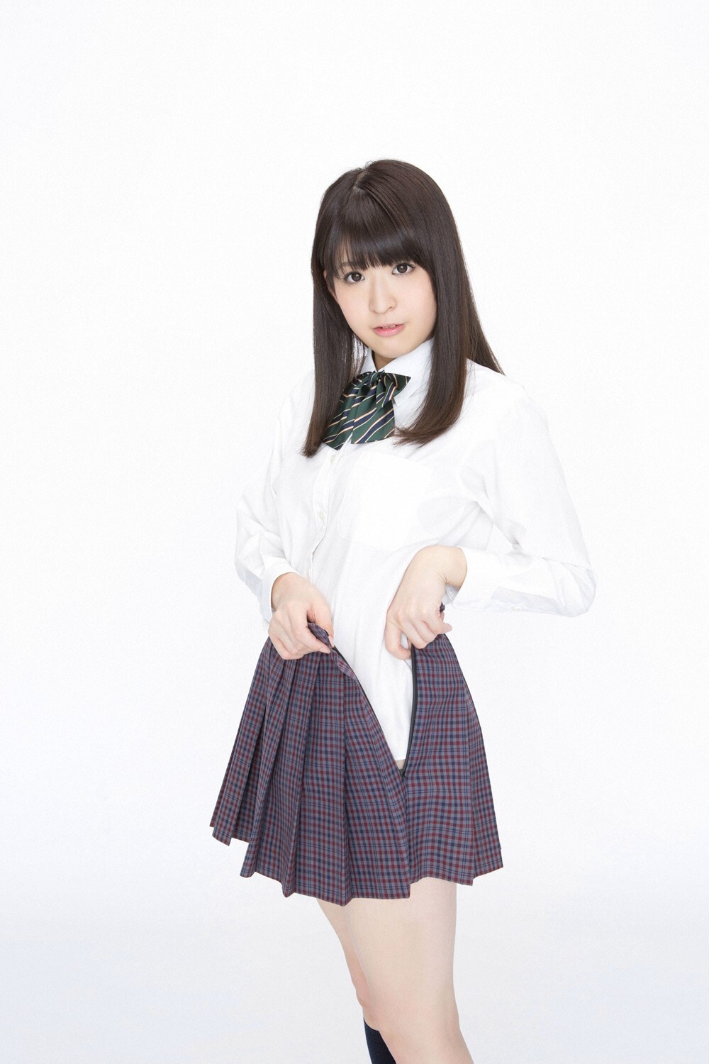 [YS Web] Vol.604 Momo Ninomiya 二ノ宫桃 Gカップ！現役ナースが入学！