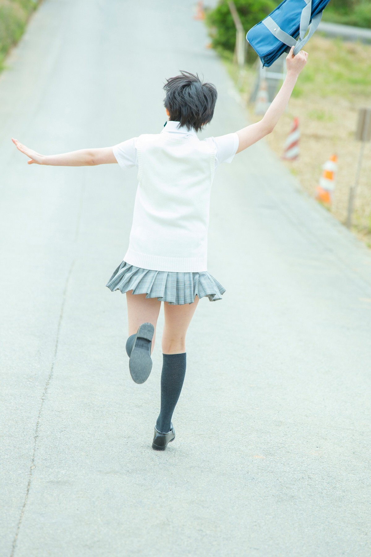 [Hello! Project Digital Books]2015.10 No.135 Karin Miyamoto 宮本佳林