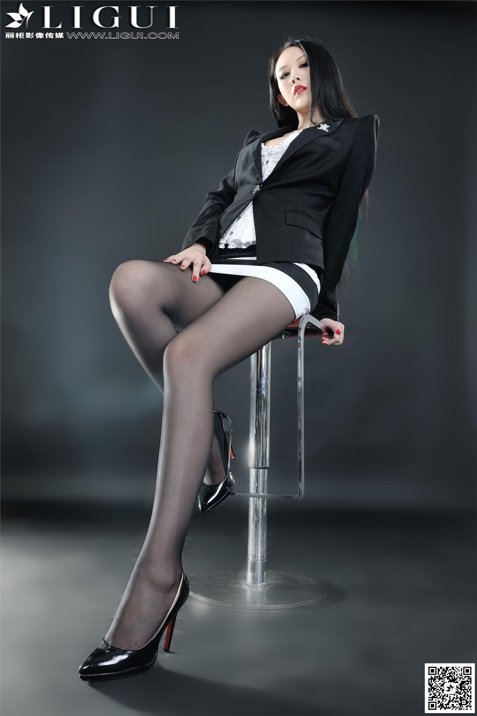 [Ligui丽柜]2015.07.09 网络丽人 Model 菲菲