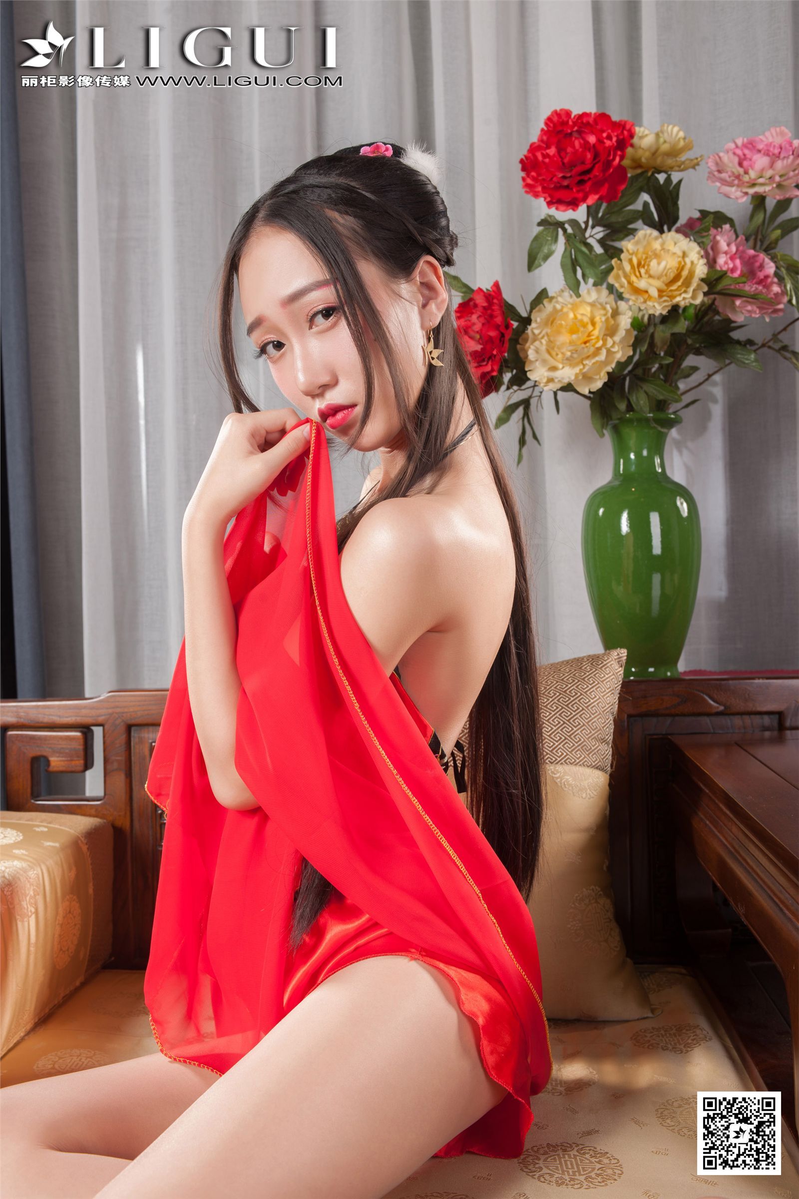 [Ligui丽柜]2017.05.08 时尚写真 Model 红烛