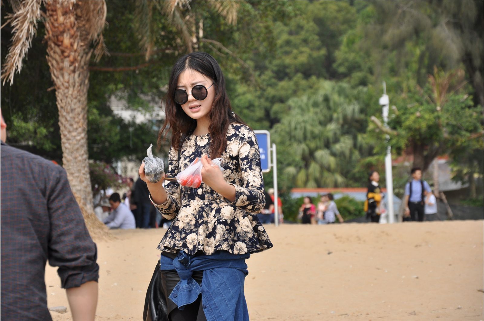 子顔2012.11.22(Y)私拍套图 林子颜散心