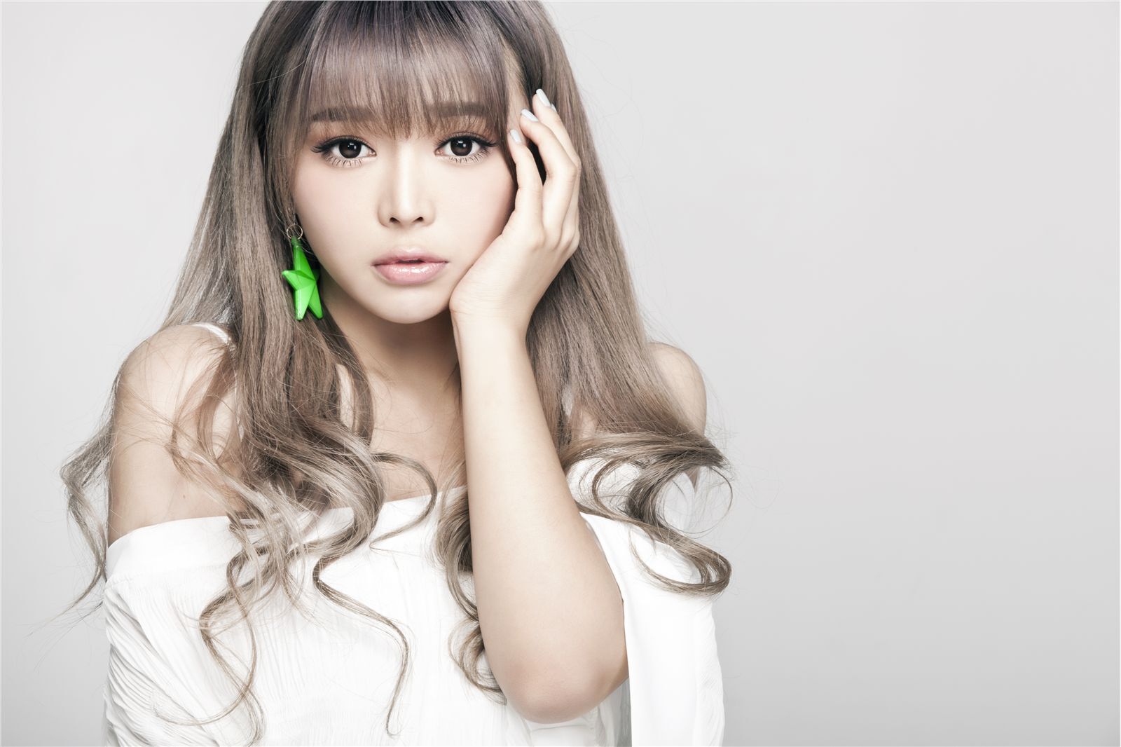 超萌女神内地小滨崎步裴紫绮最新高清超纯情写真大片曝光