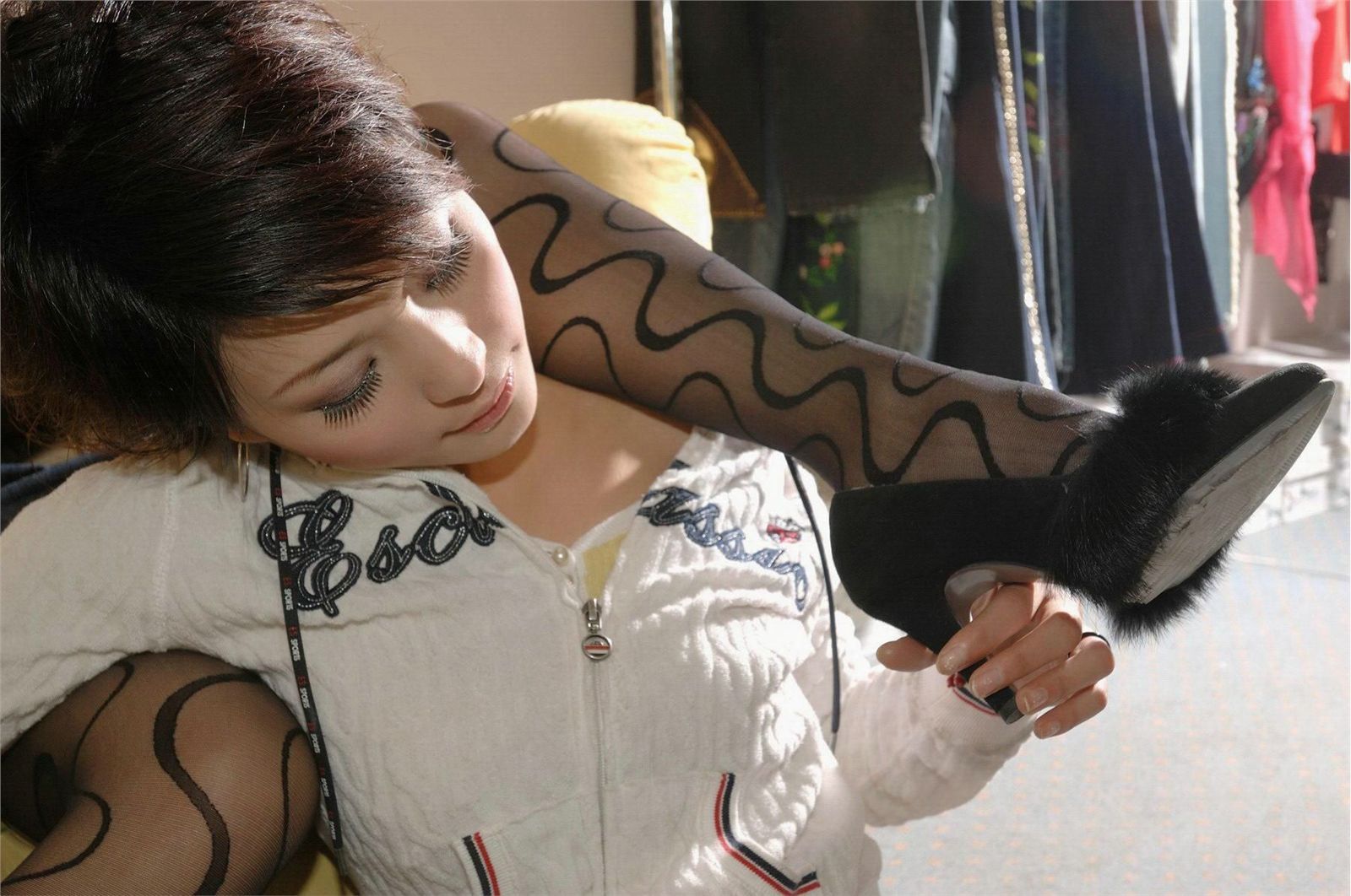 KELLY 妹妹逛街，谁来帮我做导购