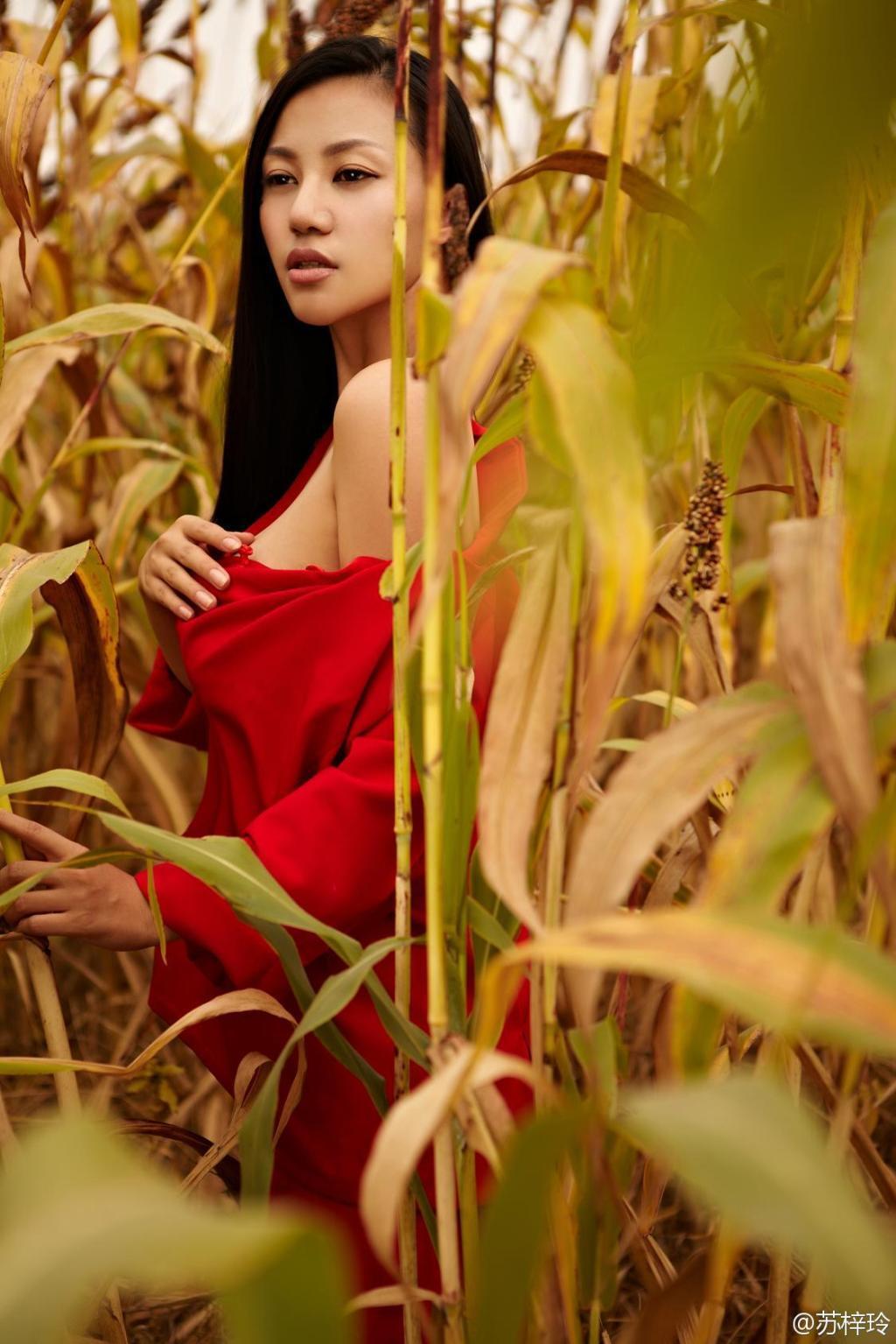 G奶女神苏梓玲写真集