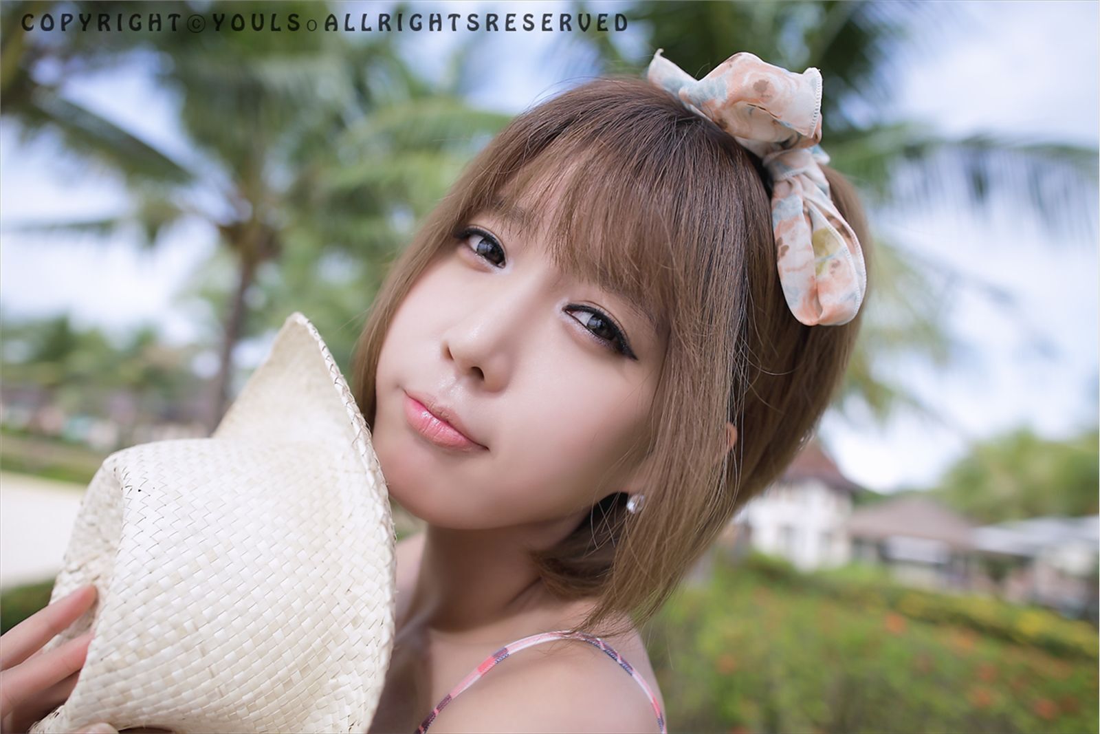 韩国超级车模许允美-红白条纹比尼外拍