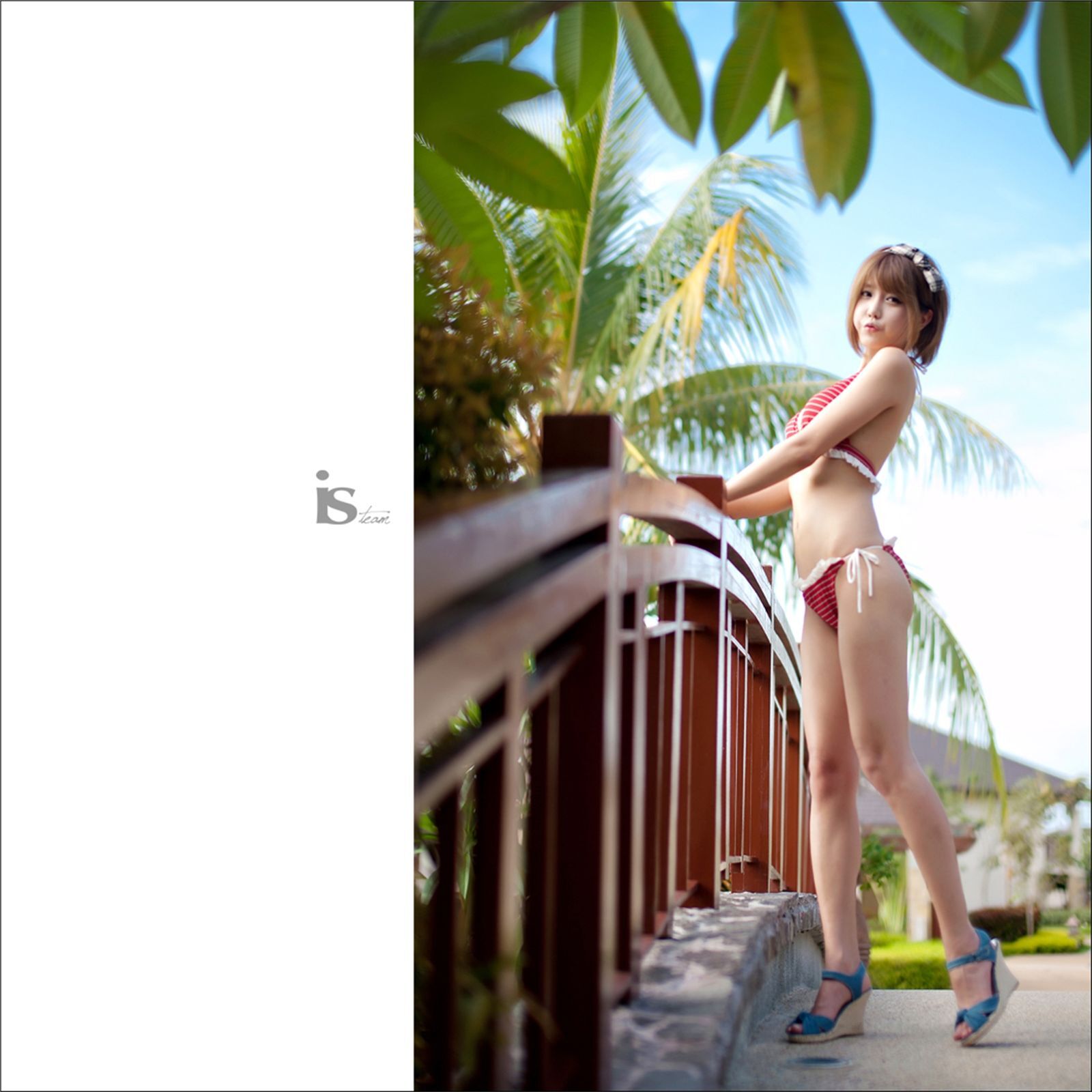 韩国超级车模许允美-红白条纹比尼外拍