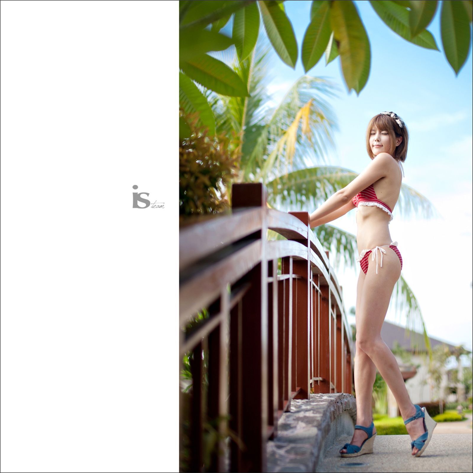 韩国超级车模许允美-红白条纹比尼外拍