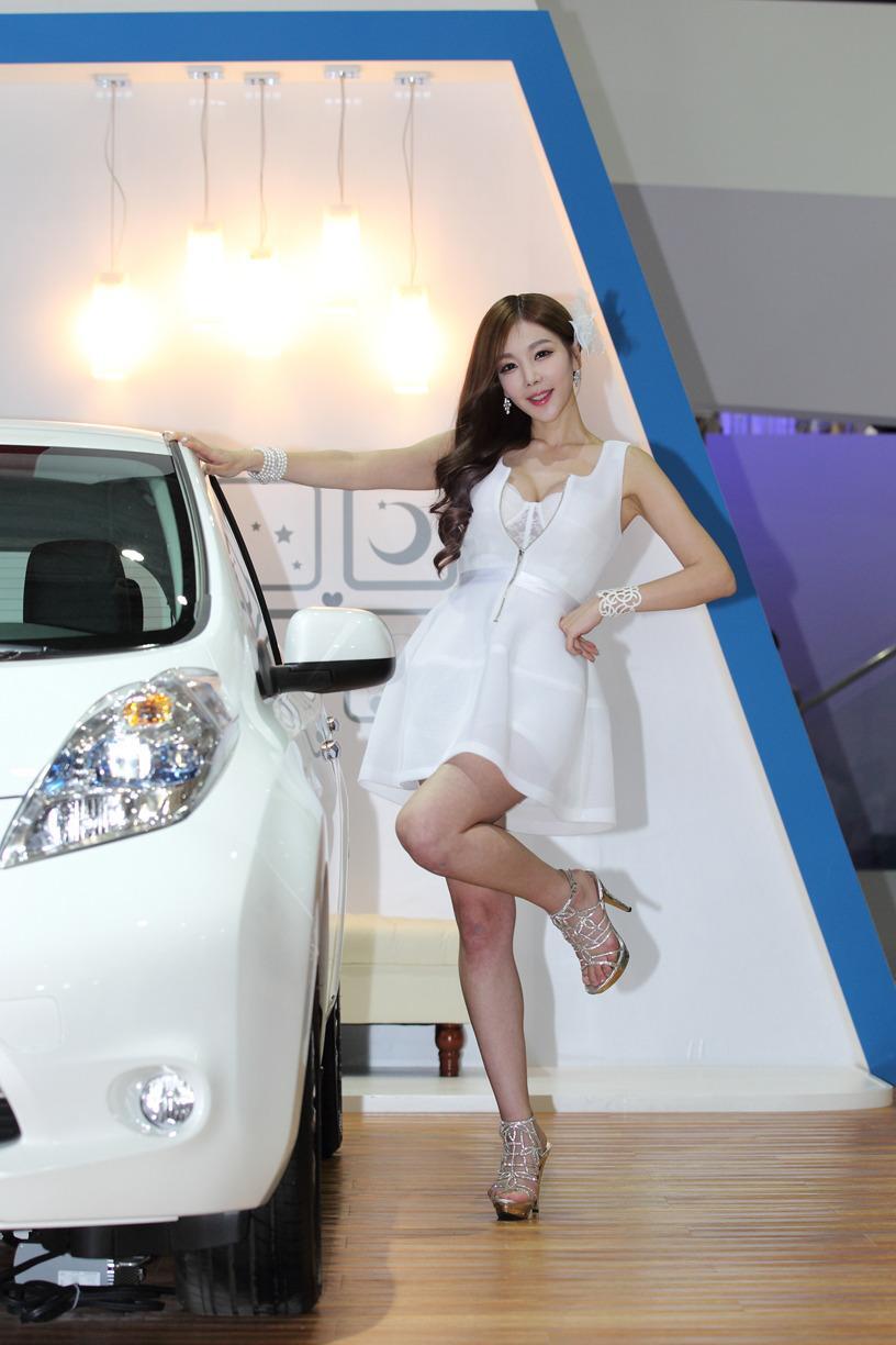韩国车模李真英车展摄影写真