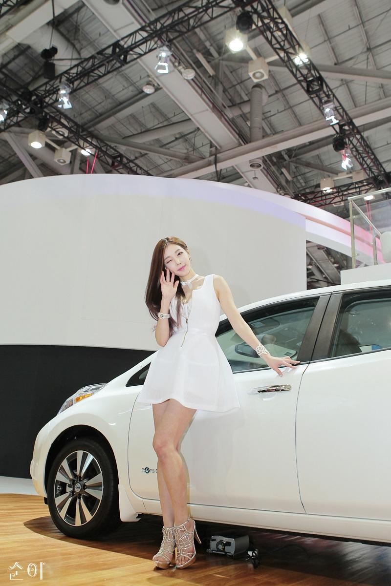 韩国车模李真英车展摄影写真