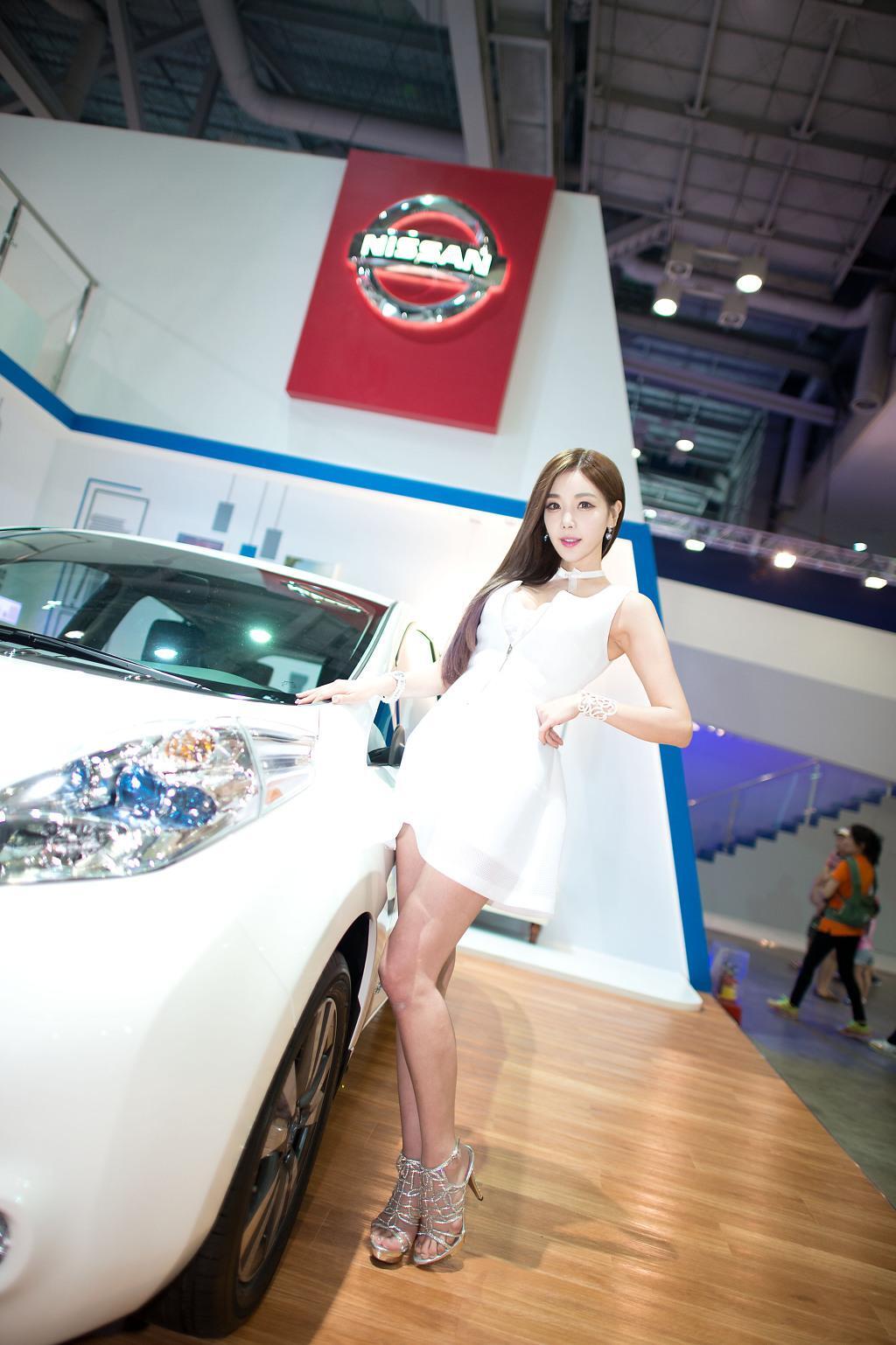韩国车模李真英车展摄影写真