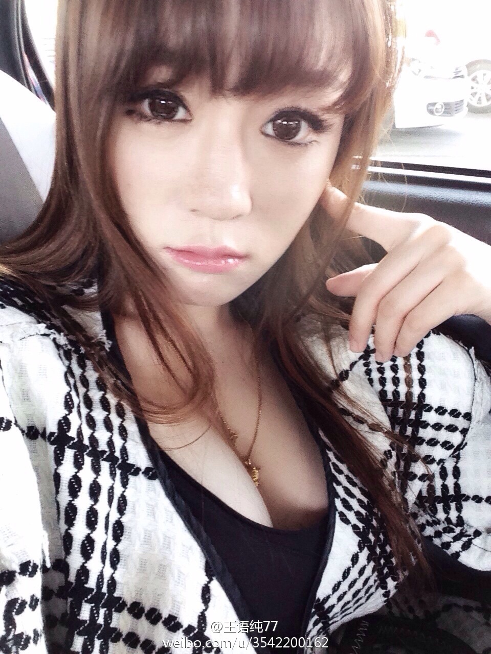 性感女神王语纯高清微博图片合集