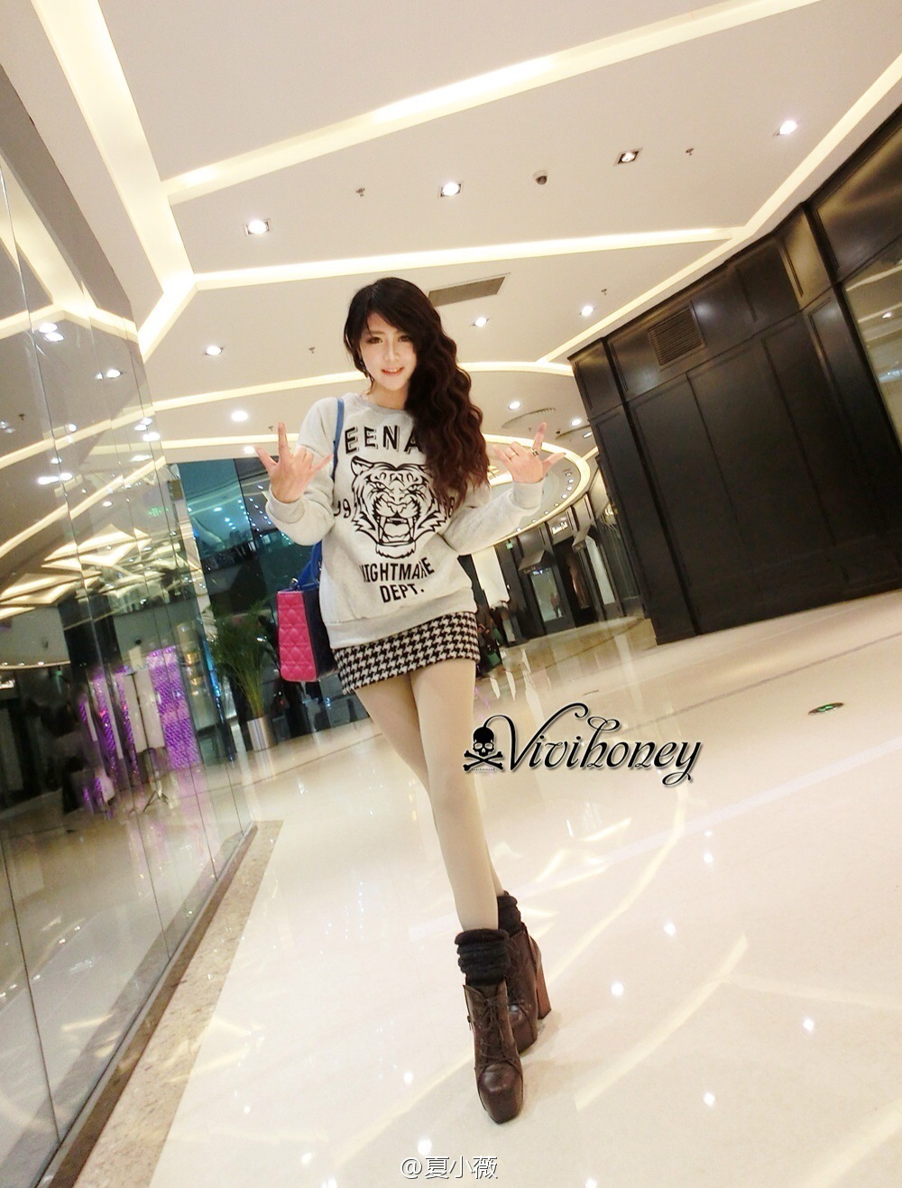 CJ最美主持夏小薇图集