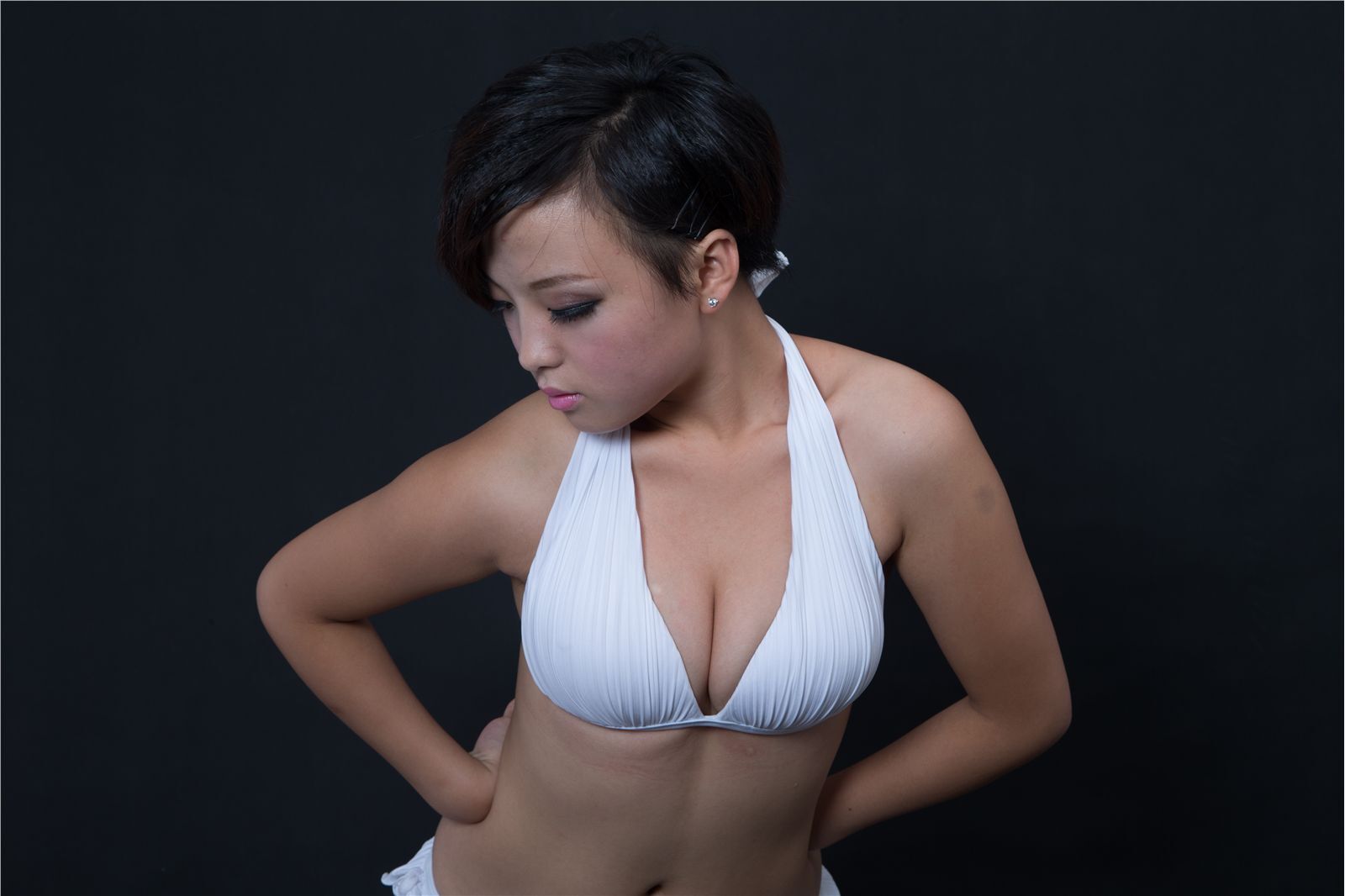 [大名模网]2015第7期女神牛妞房大片