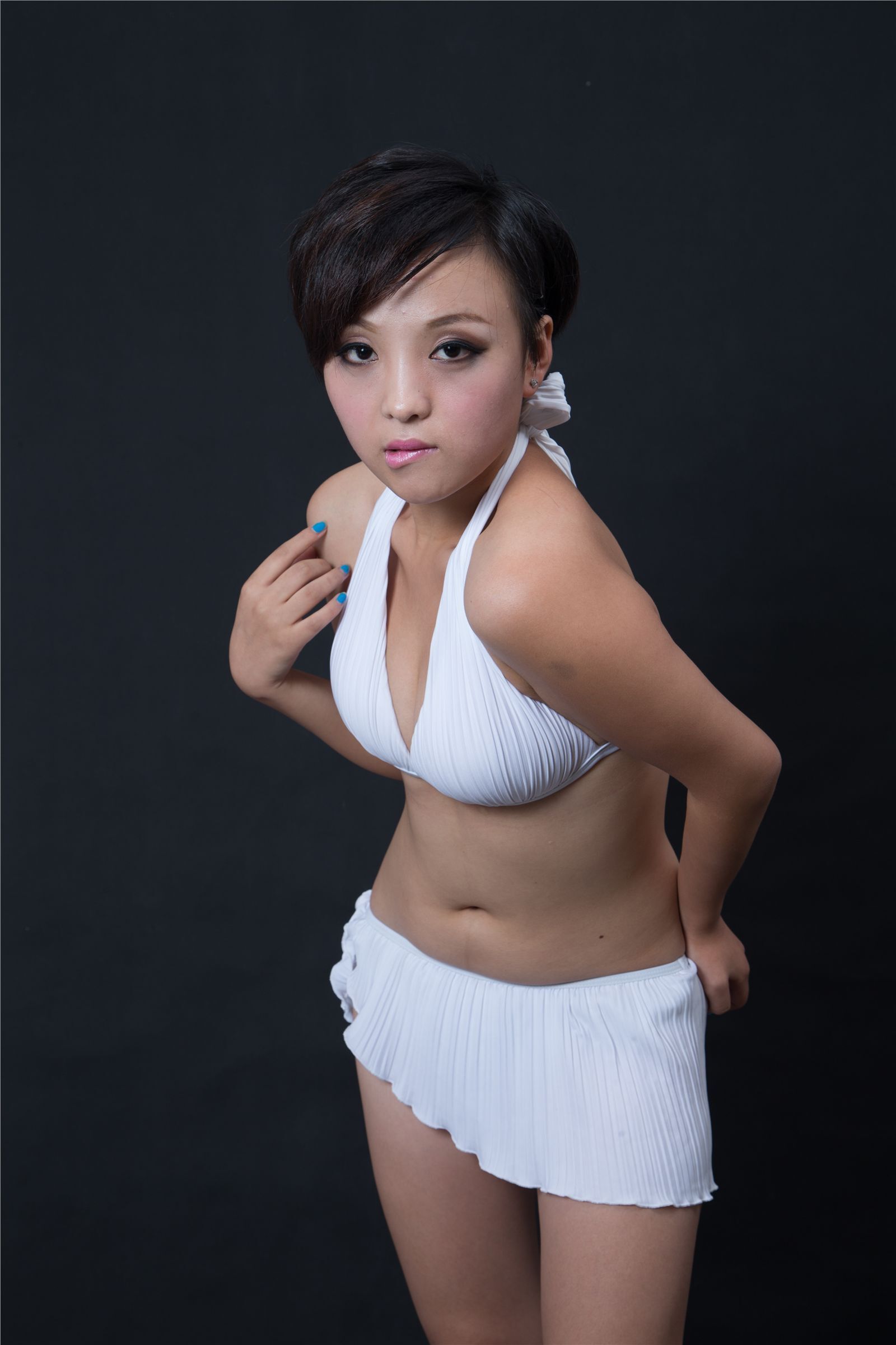 [大名模网]2015第7期女神牛妞房大片