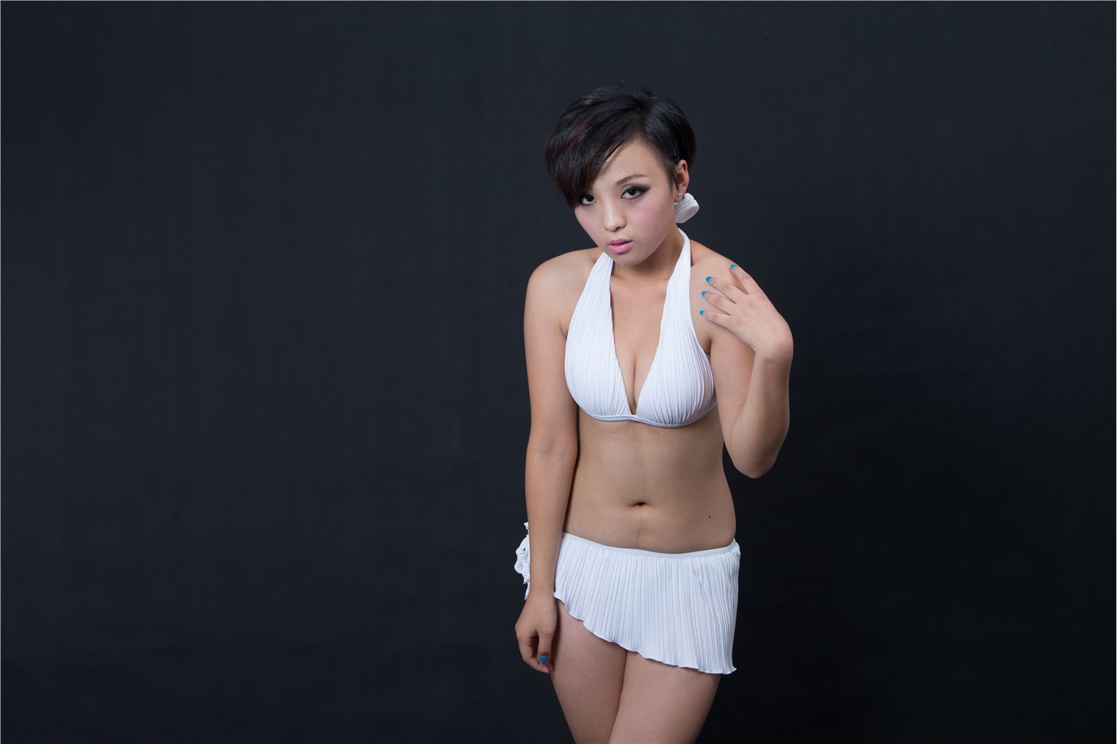 [大名模网]2015第7期女神牛妞房大片