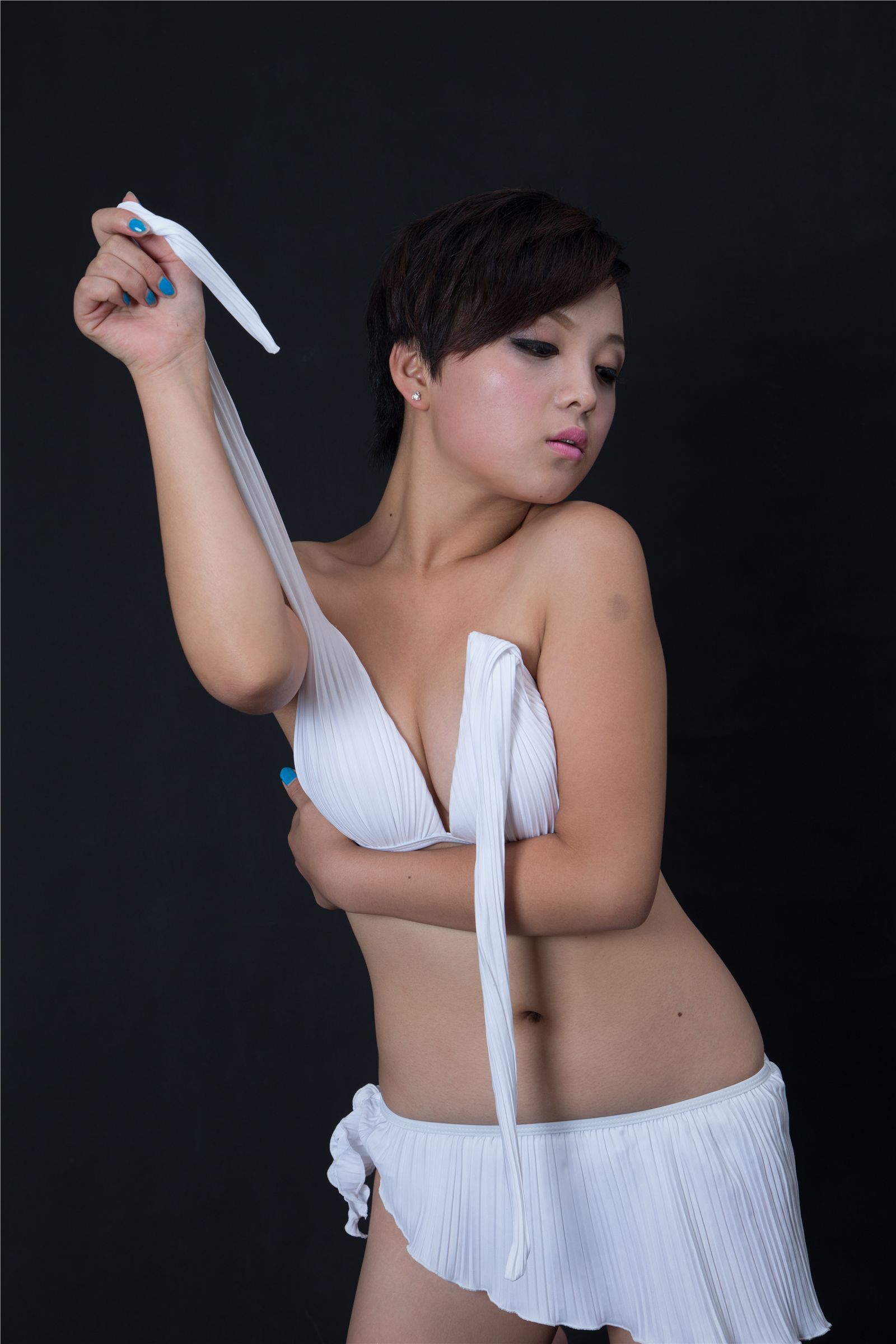 [大名模网]2015第7期女神牛妞房大片