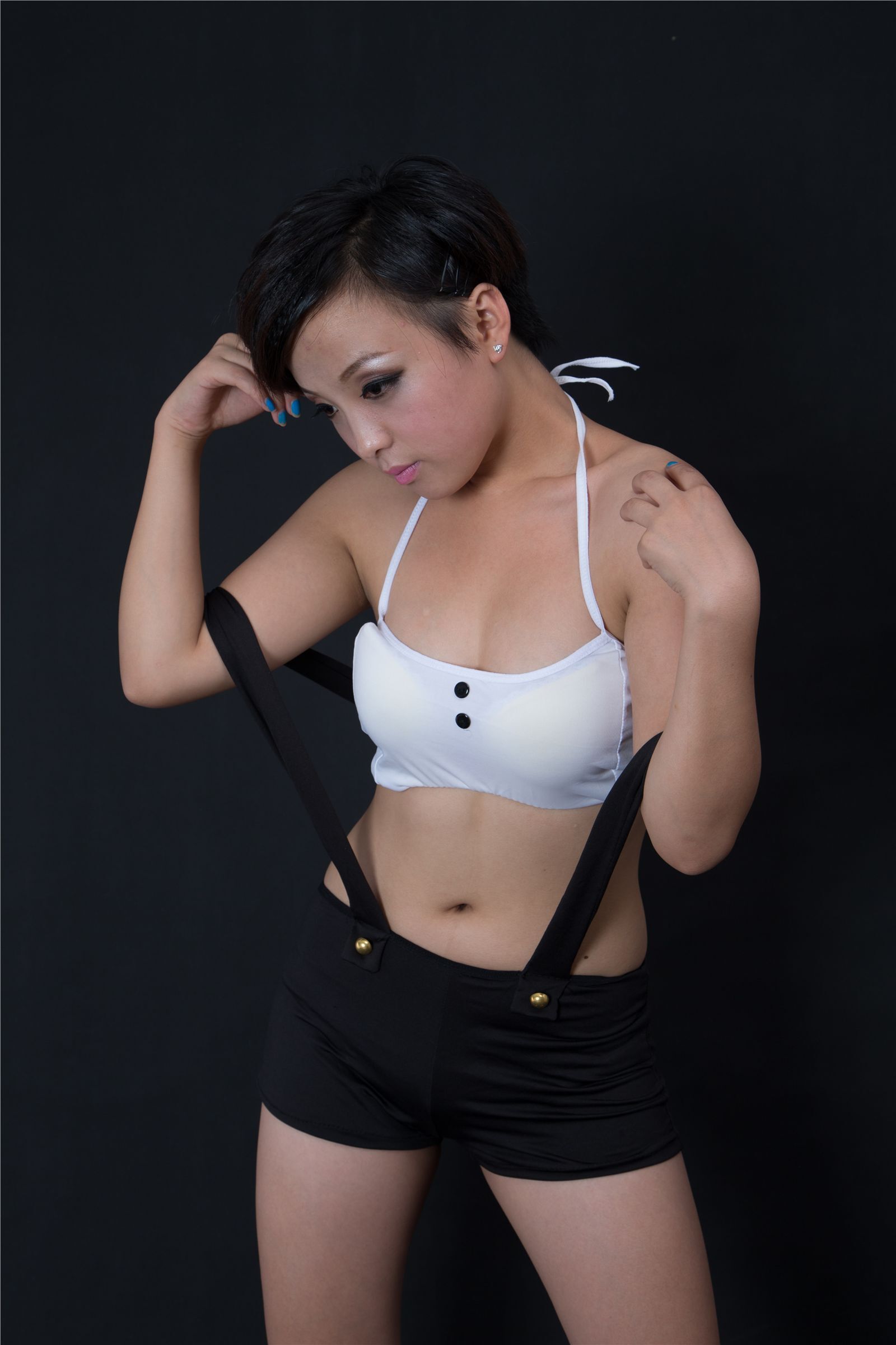 [大名模网]2015第7期女神牛妞房大片