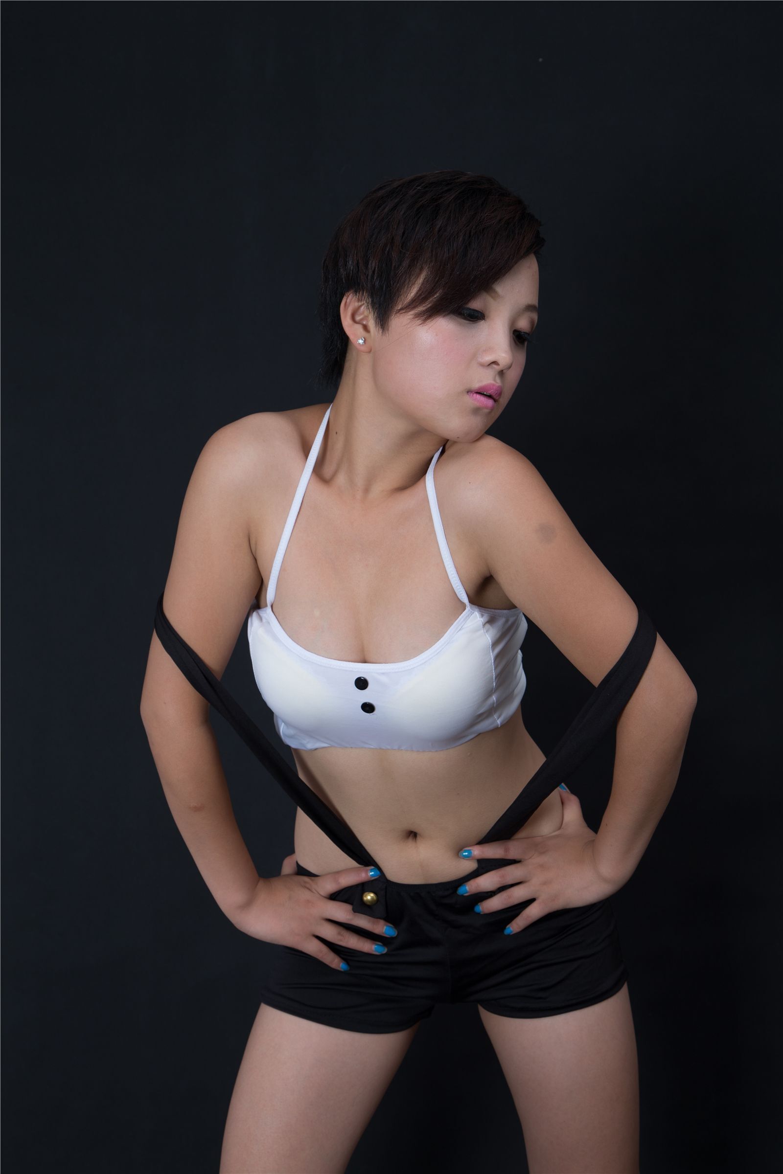 [大名模网]2015第7期女神牛妞房大片