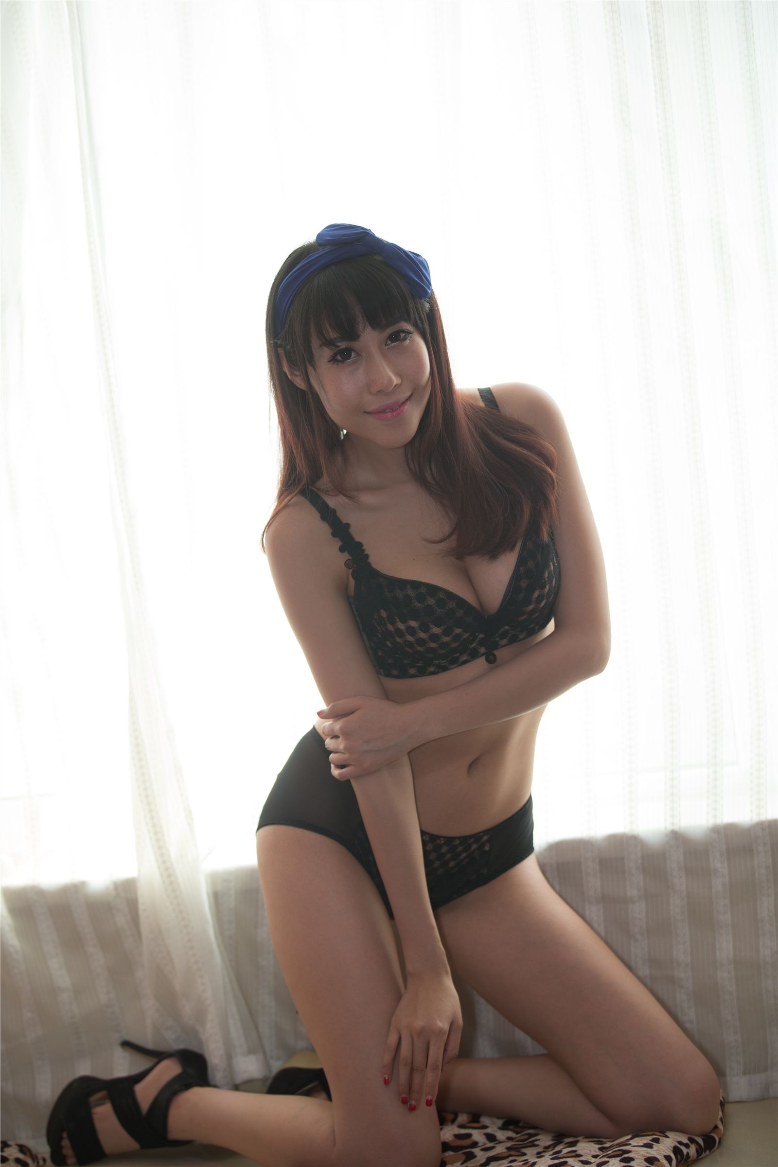 【名模秀】2015第5期 女邢译文私房大片