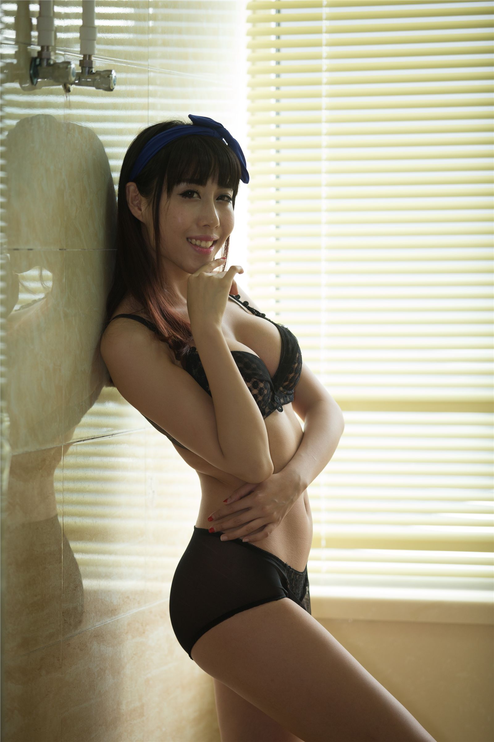 【名模秀】2015第5期 女邢译文私房大片