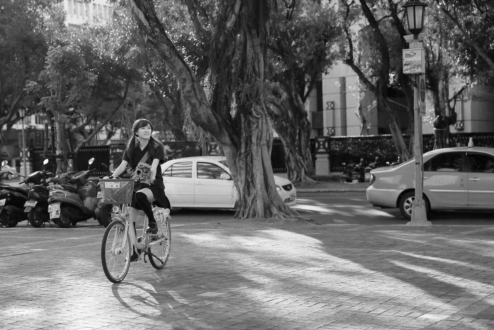 可爱清纯美女李思娴-北一女中制服外拍