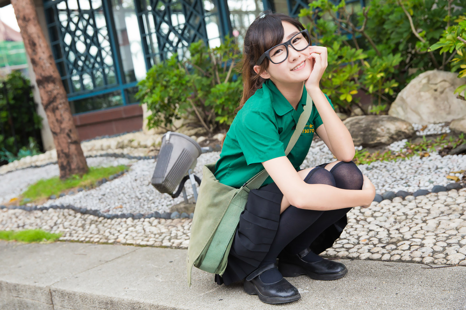 可爱清纯美女李思娴-北一女中制服外拍