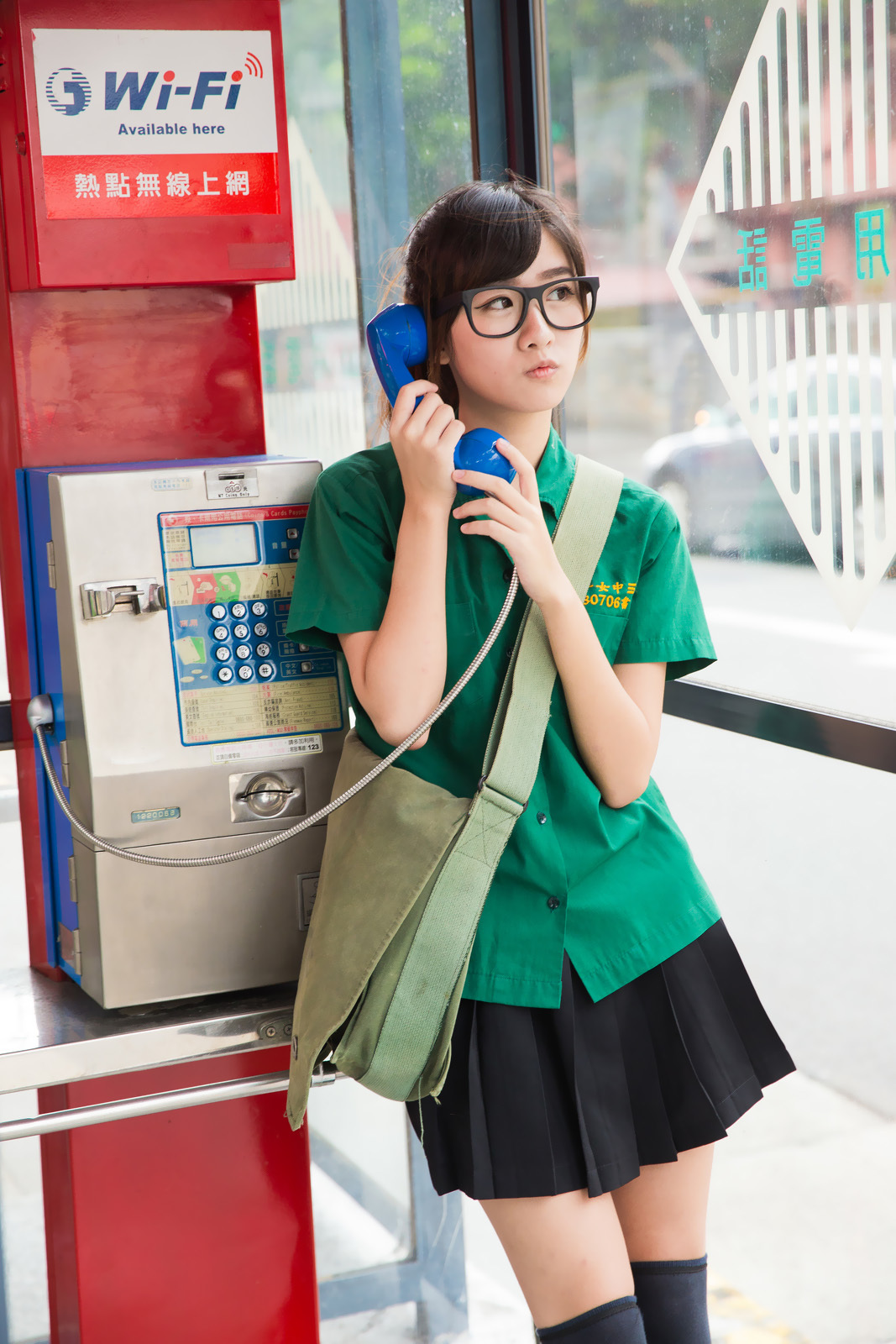 可爱清纯美女李思娴-北一女中制服外拍