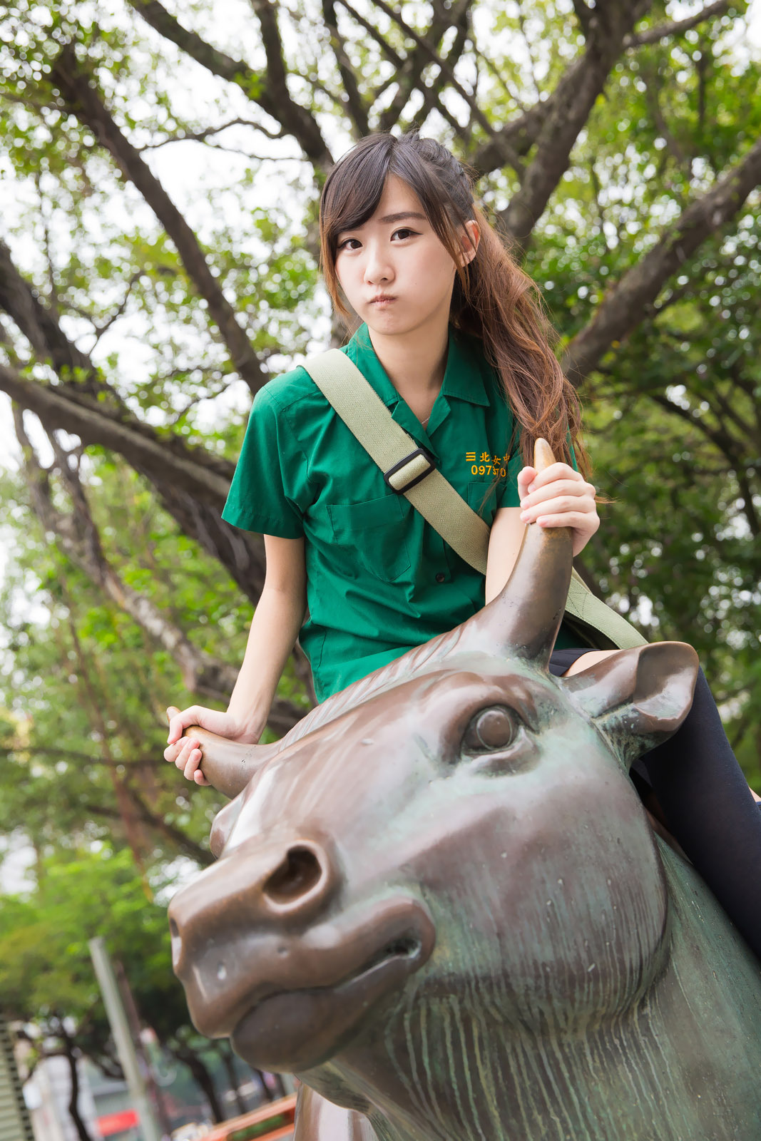 可爱清纯美女李思娴-北一女中制服外拍