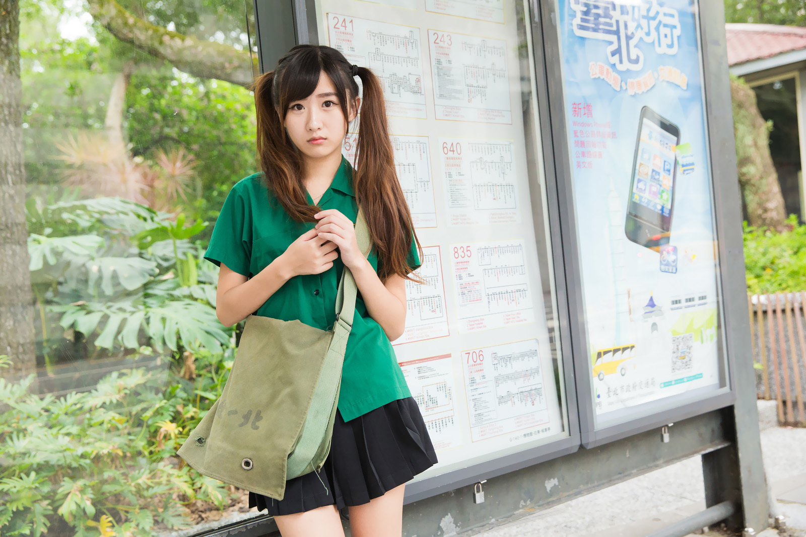 可爱清纯美女李思娴-北一女中制服外拍