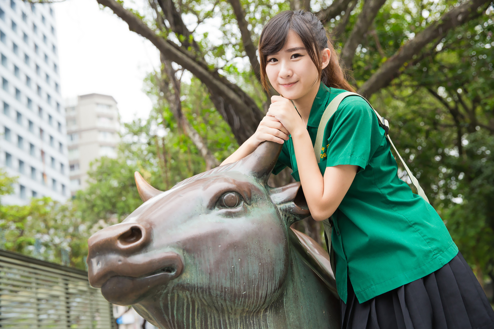 可爱清纯美女李思娴-北一女中制服外拍