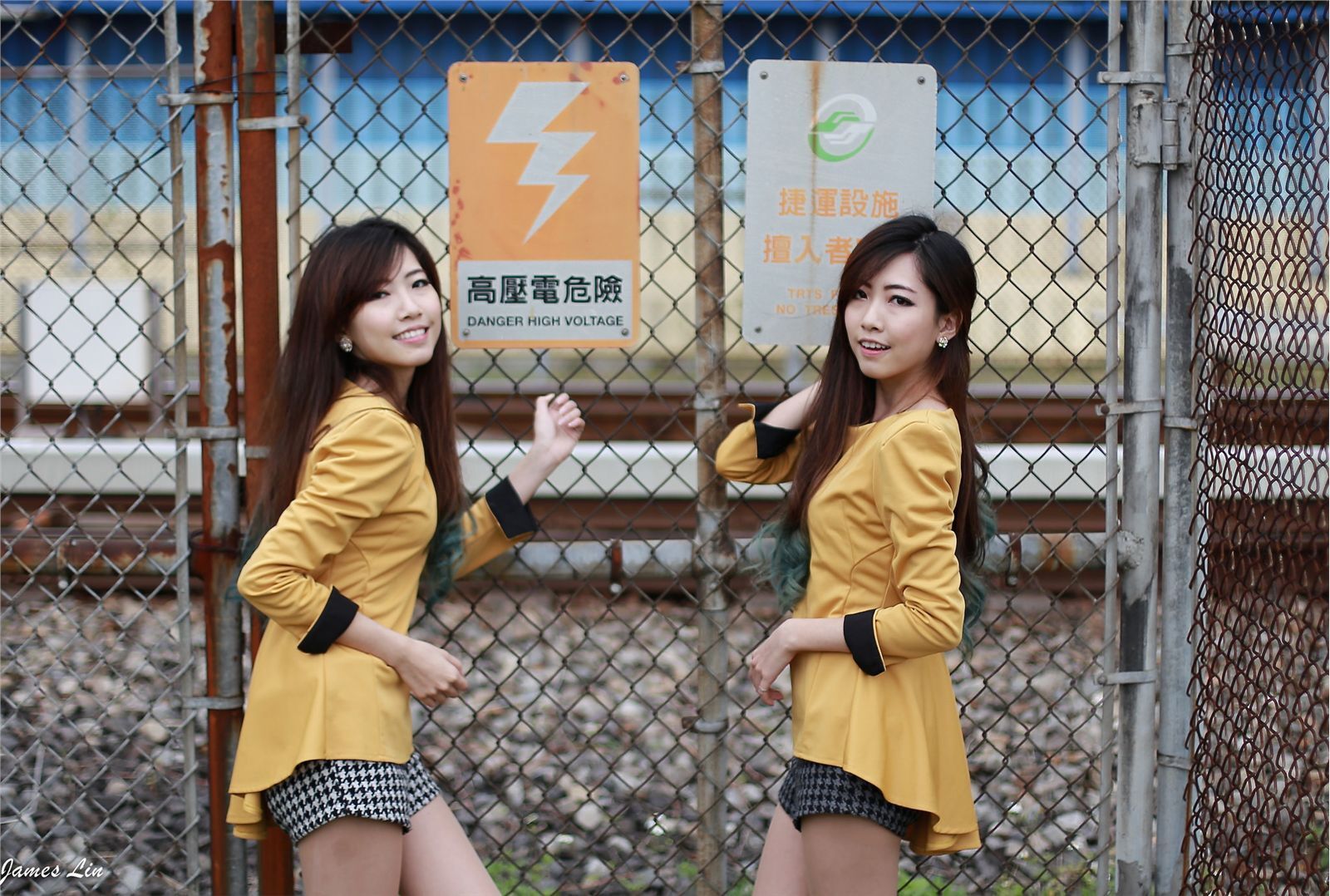 清纯美女双生花外拍