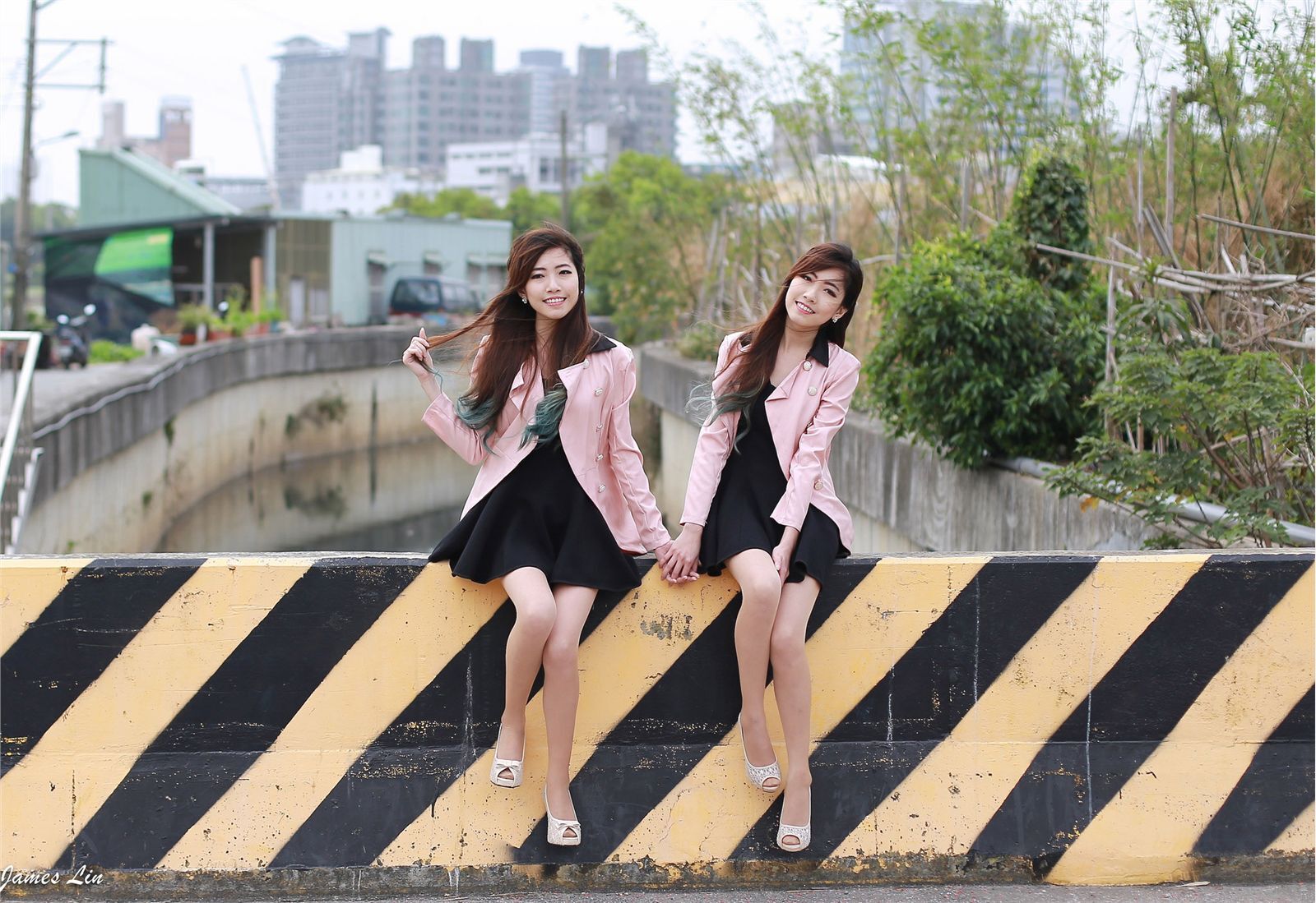 清纯美女双生花外拍