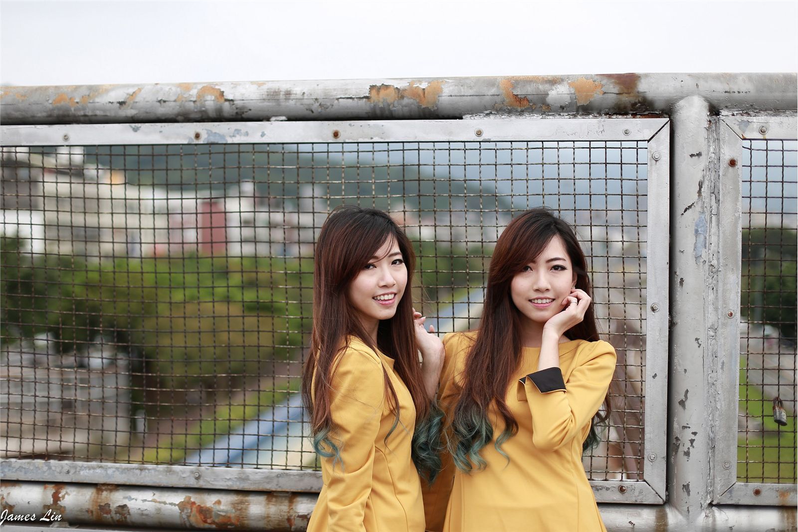 清纯美女双生花外拍