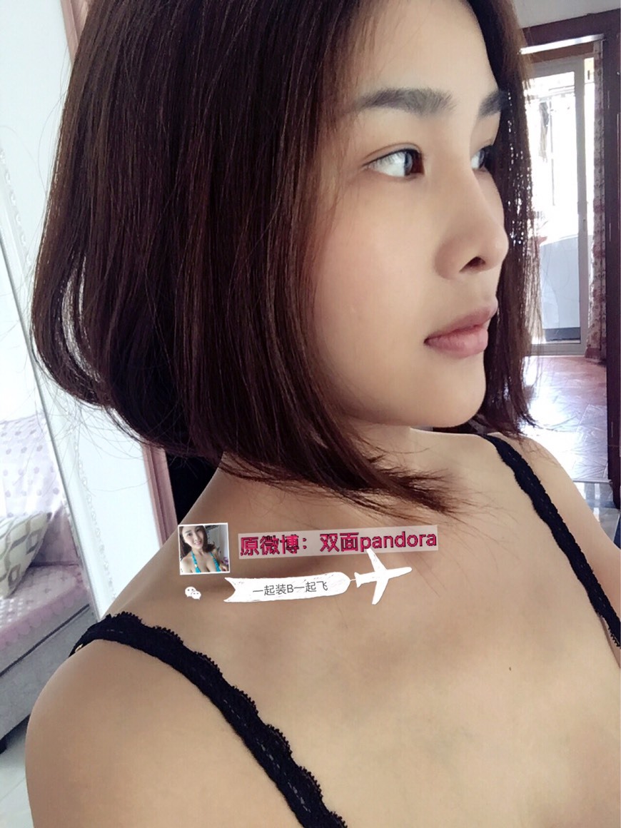 网络红人闫盼盼6月最新套图+私拍视频一部