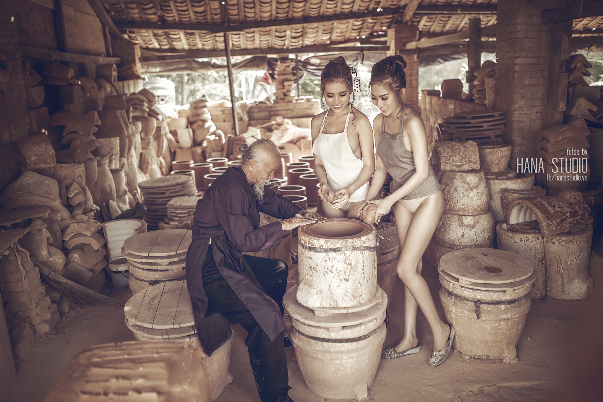 越南名模Thuy Nga Phm 越南陶瓷写真