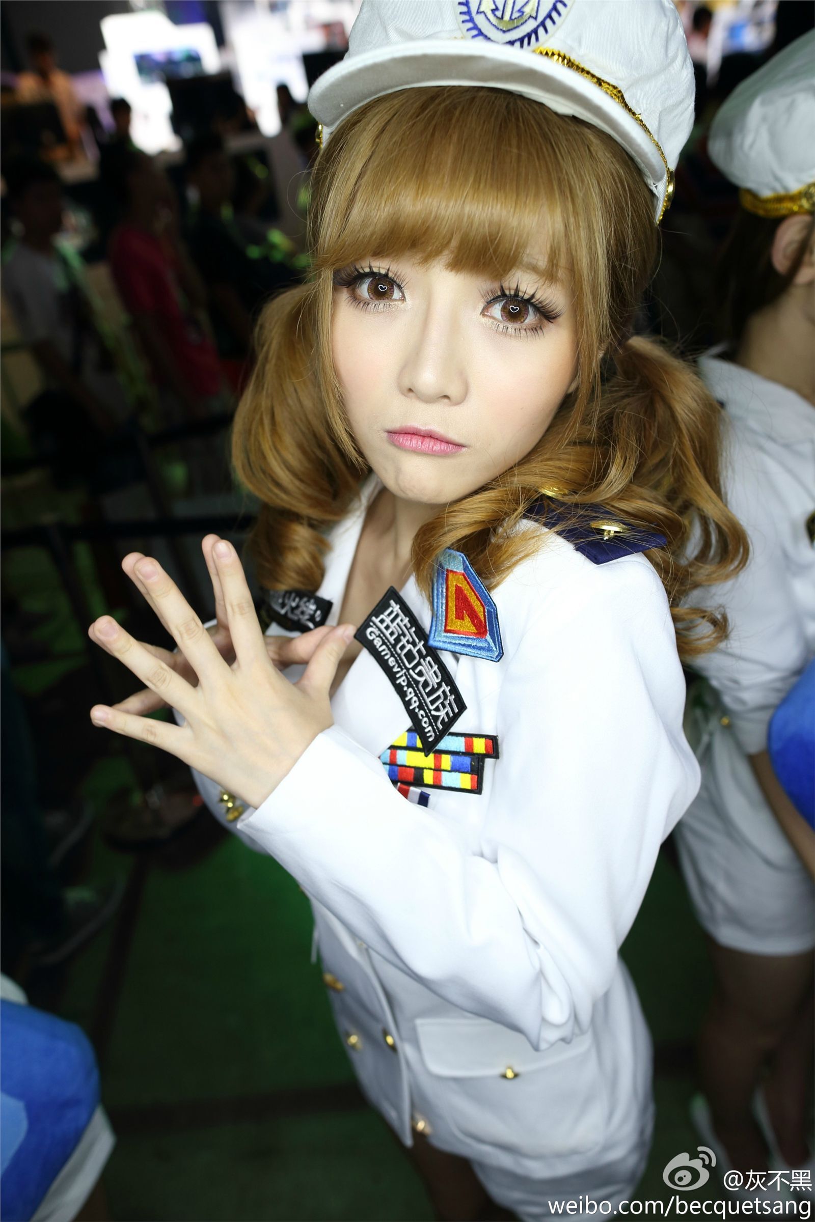 CJ2013腾讯游戏萌妹子孙亦文海军装