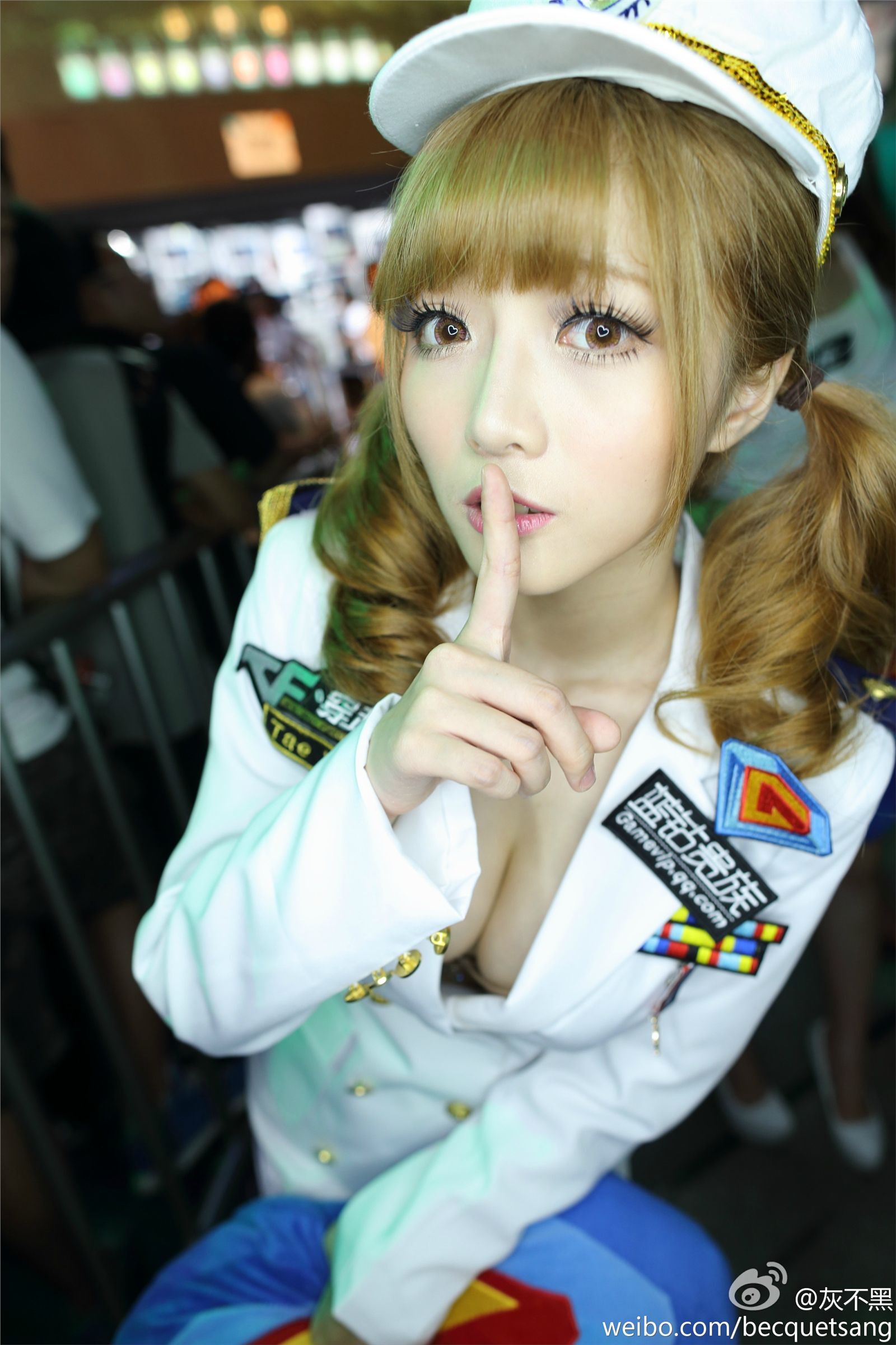 CJ2013腾讯游戏萌妹子孙亦文海军装