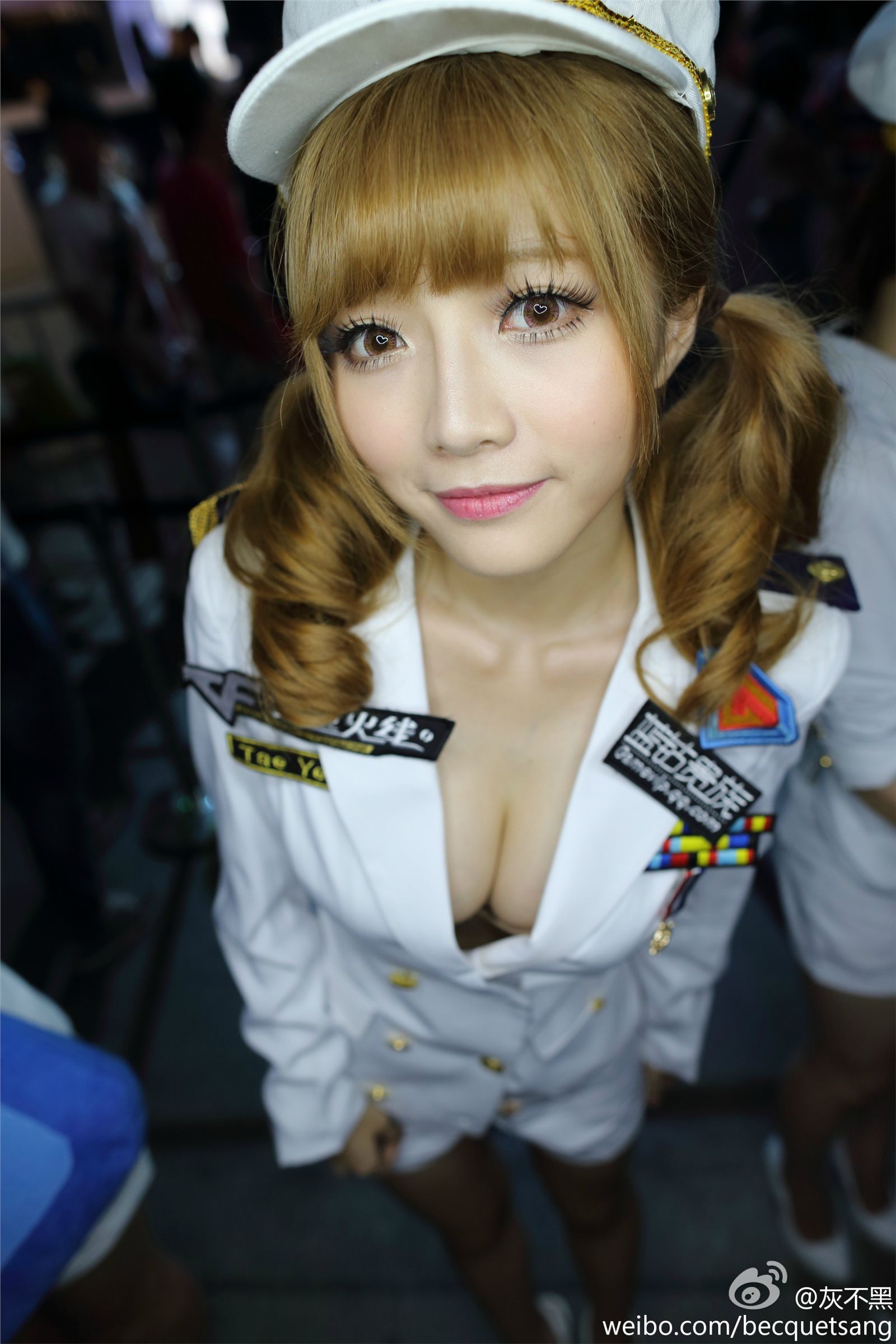 CJ2013腾讯游戏萌妹子孙亦文海军装