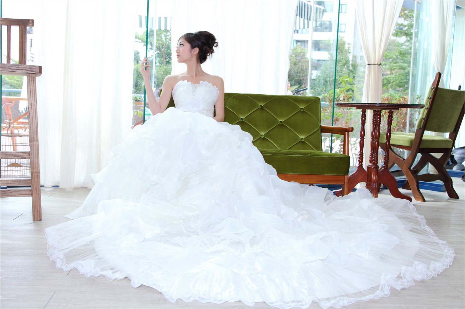 台湾清纯女神Emily 清新外拍写真合集