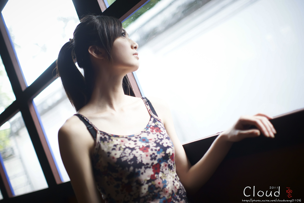 台湾清纯女神Emily 清新外拍写真合集