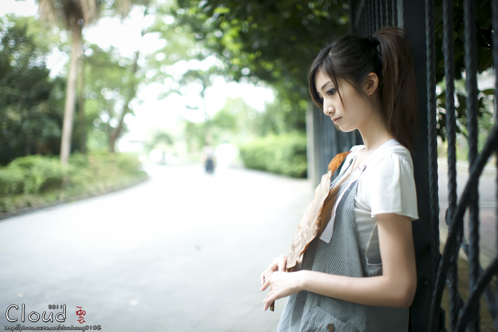 台湾清纯女神Emily 清新外拍写真合集